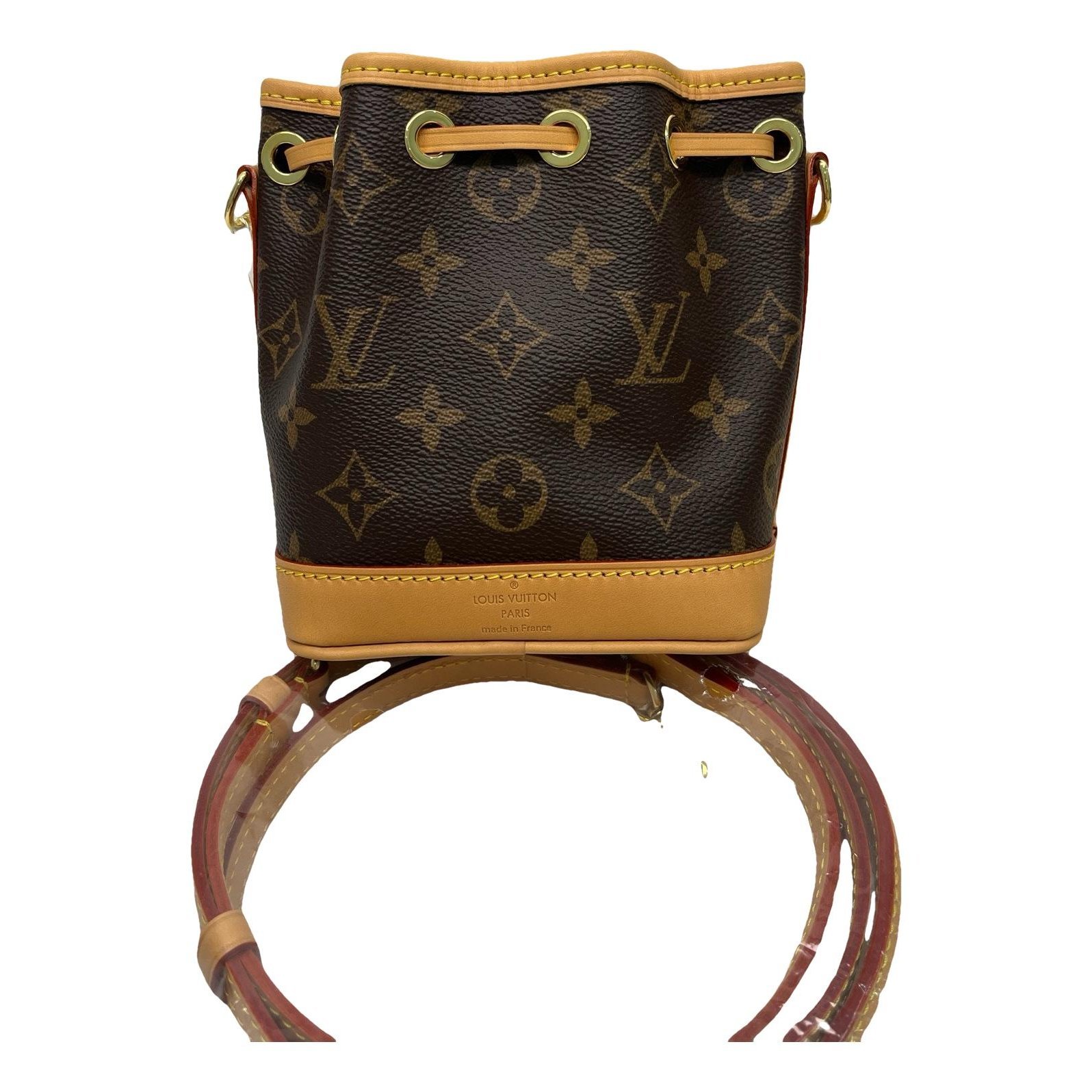 Nano Noé leather handbag