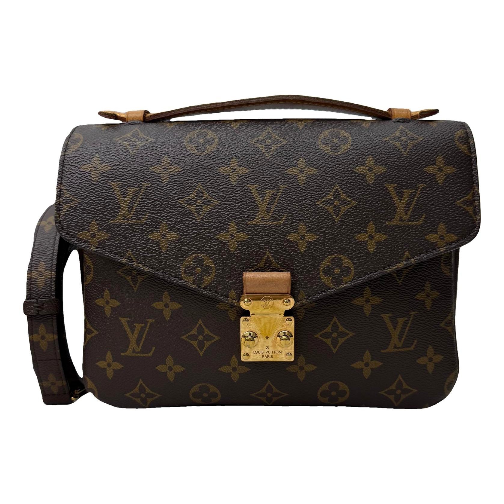 Metis leather handbag