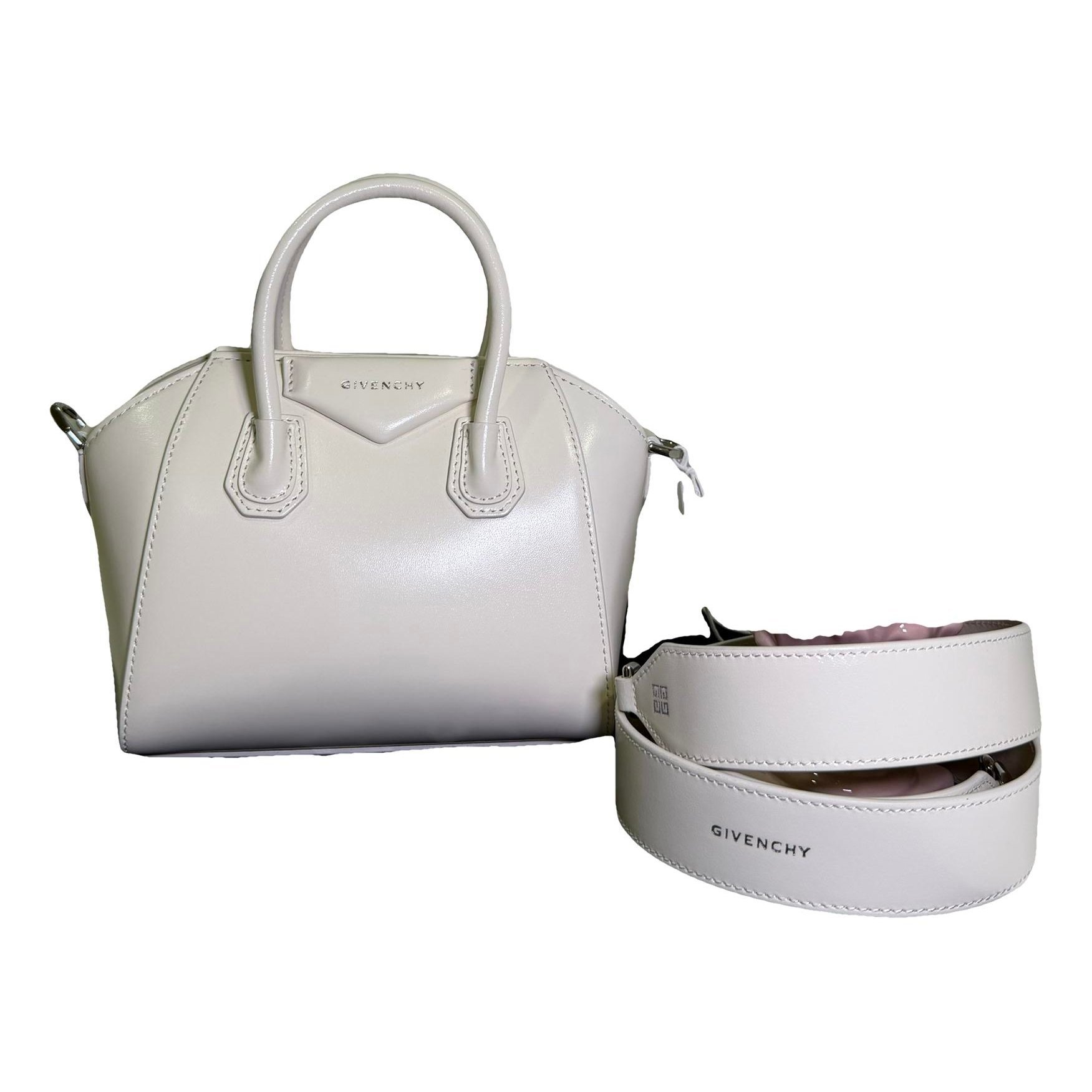 Antigona leather handbag