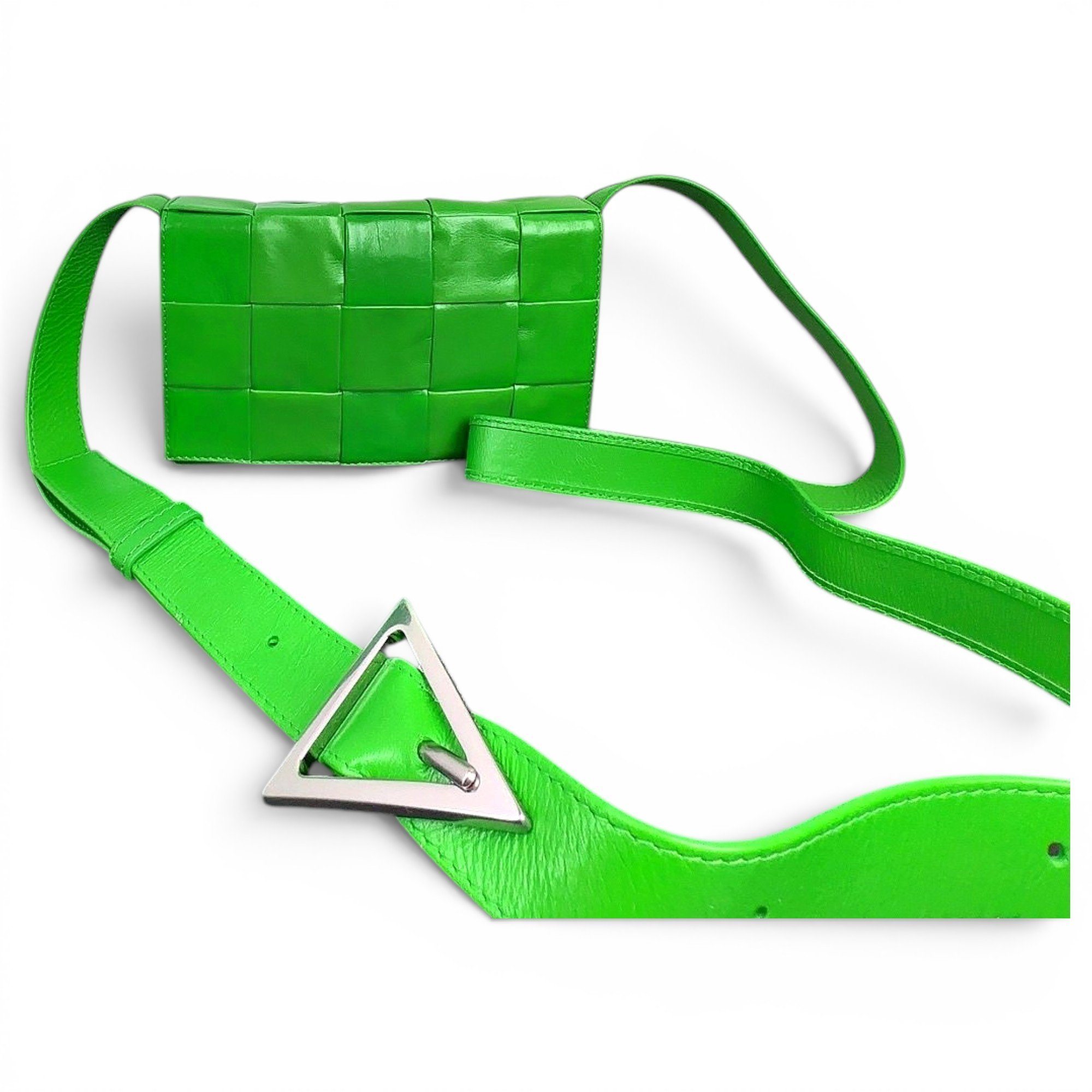 Cassette leather handbag
