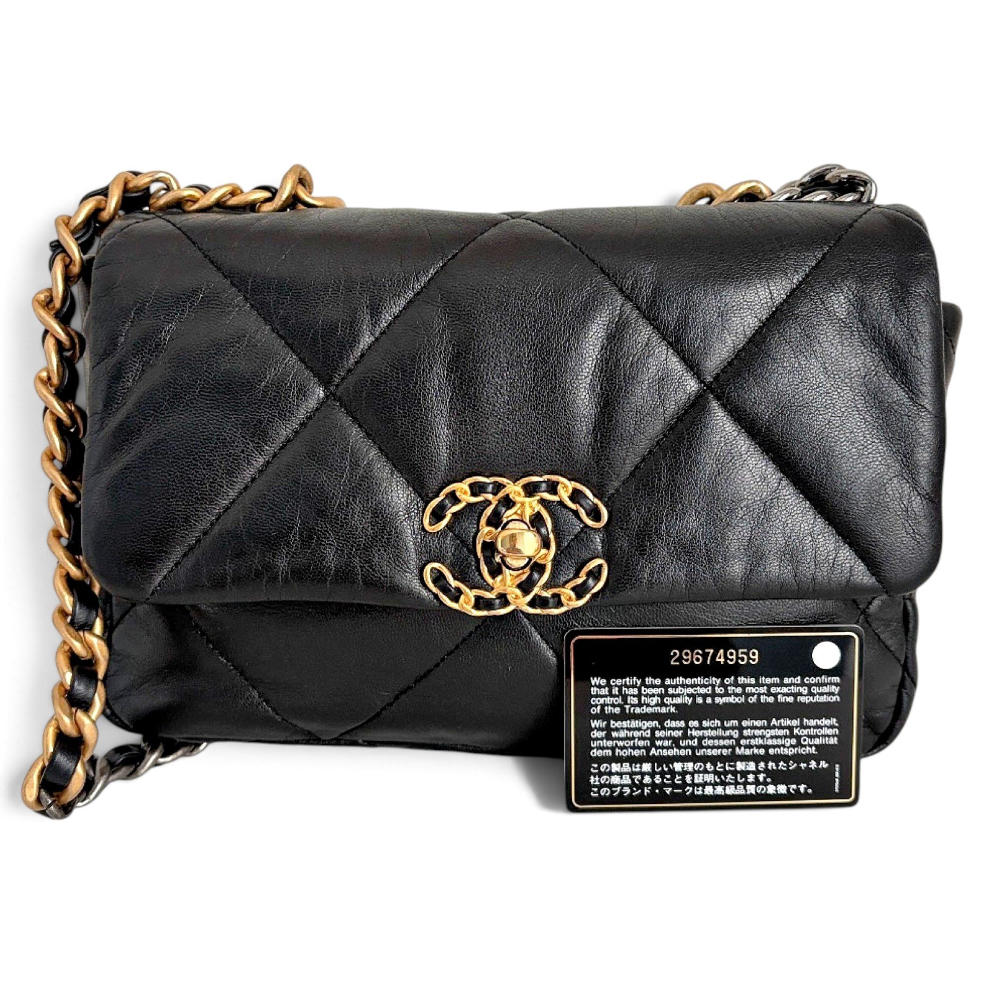 Chanel 19 leather handbag