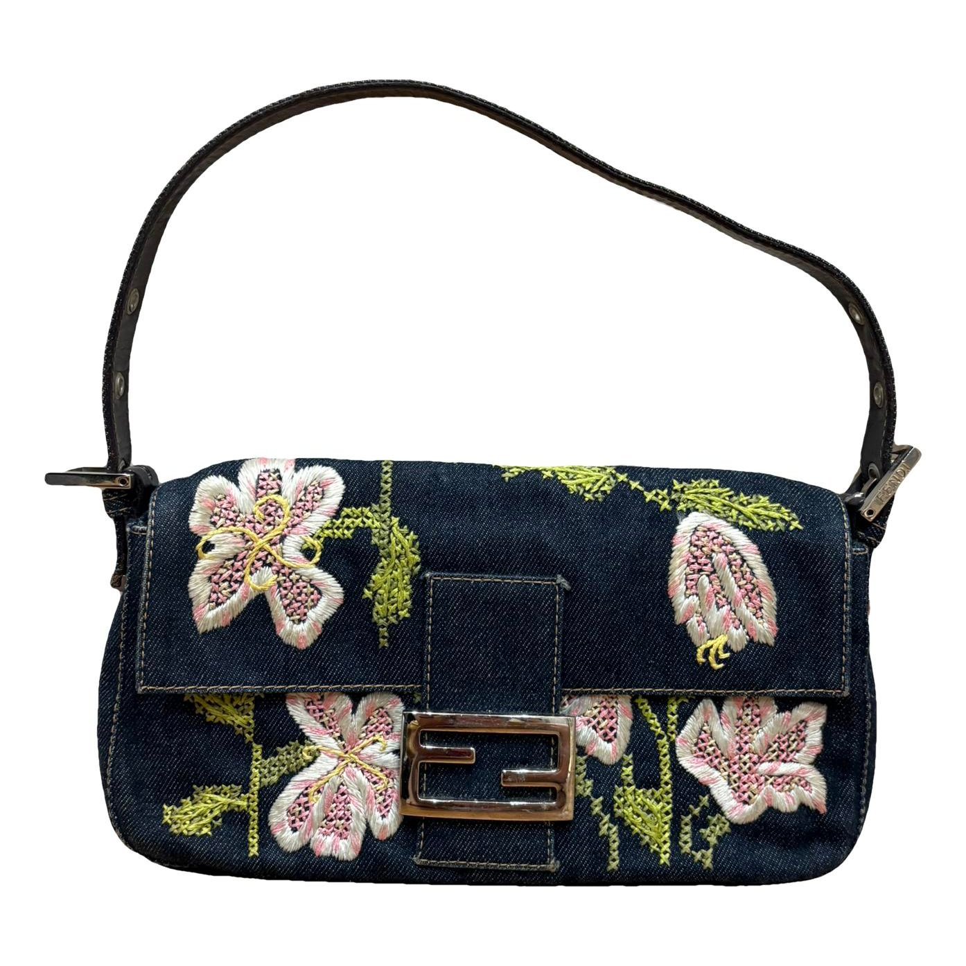 Baguette handbag