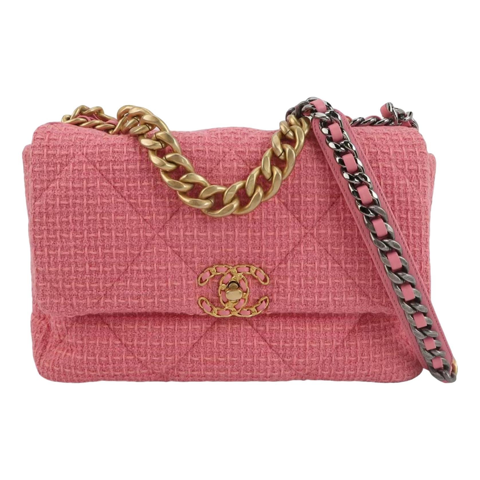 Chanel 19 cloth handbag