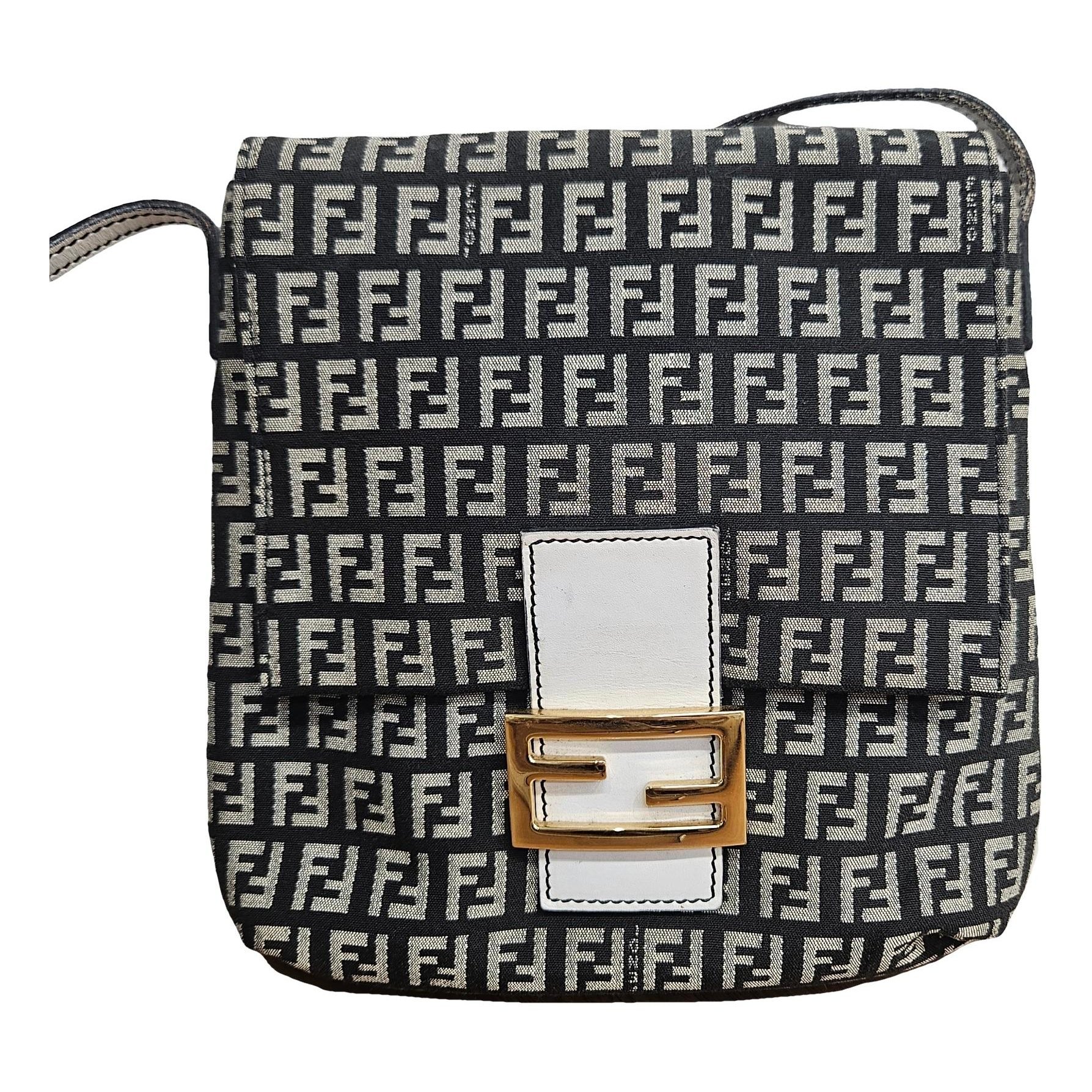 Baguette cloth handbag