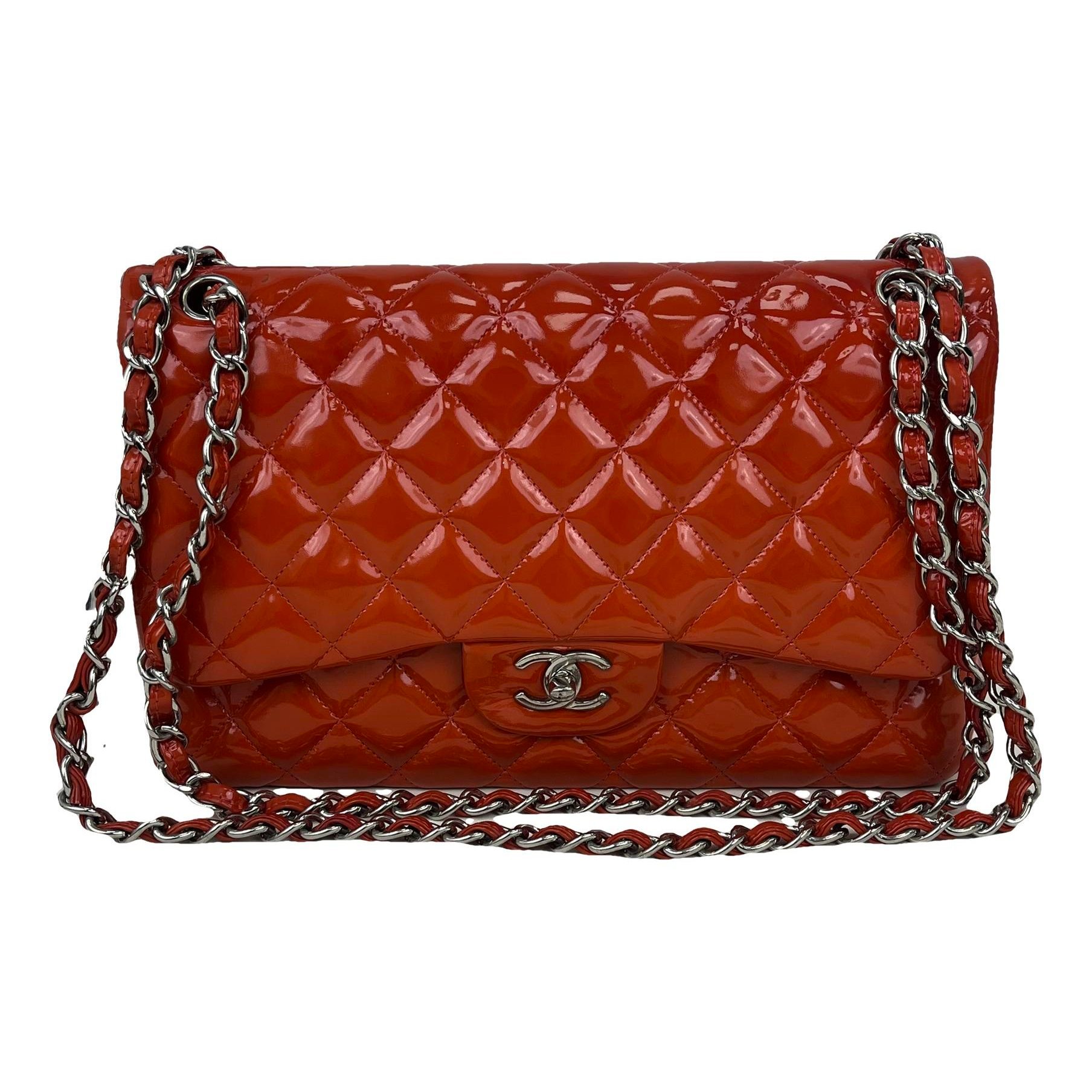 Timeless/Classique patent leather handbag