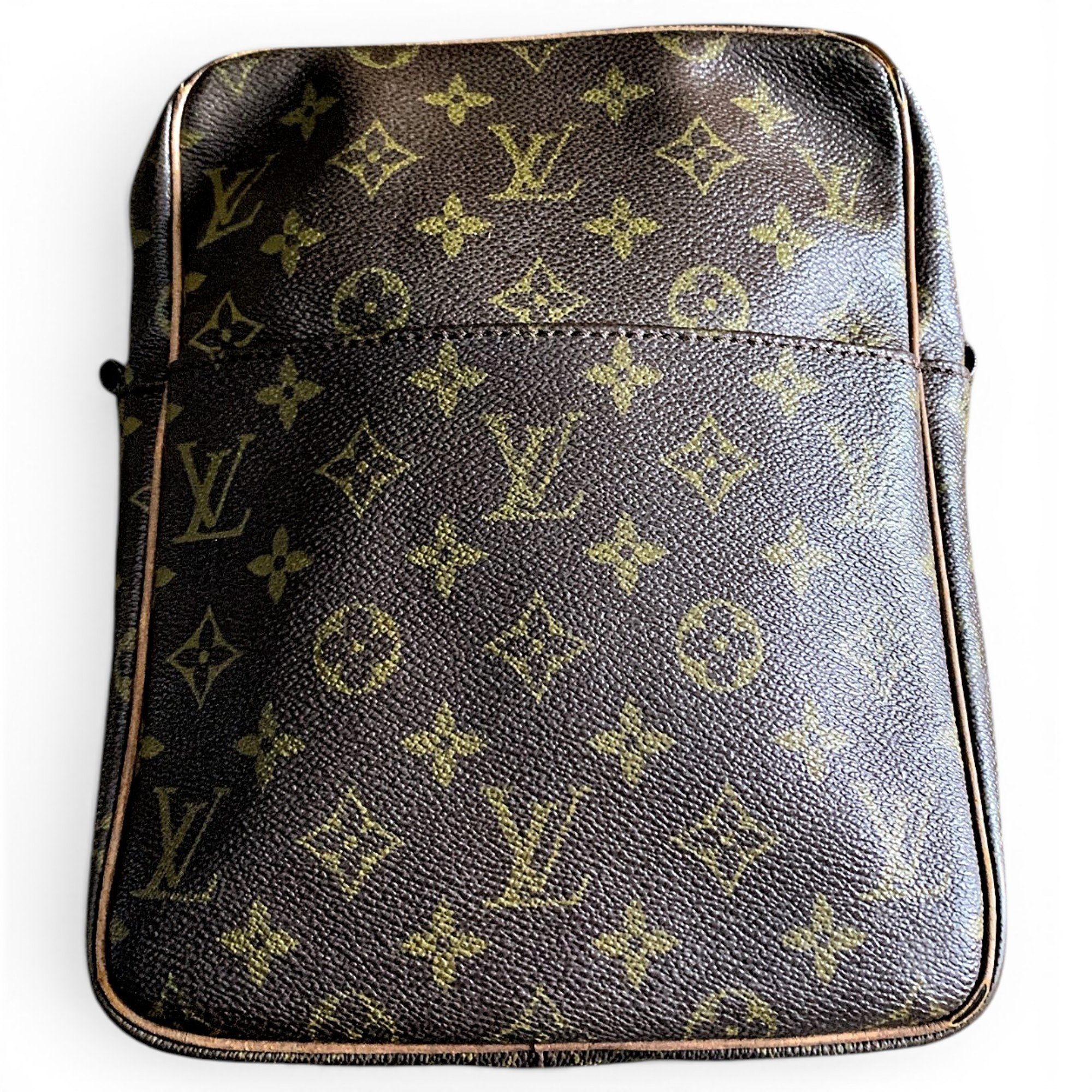 Patent leather handbag
