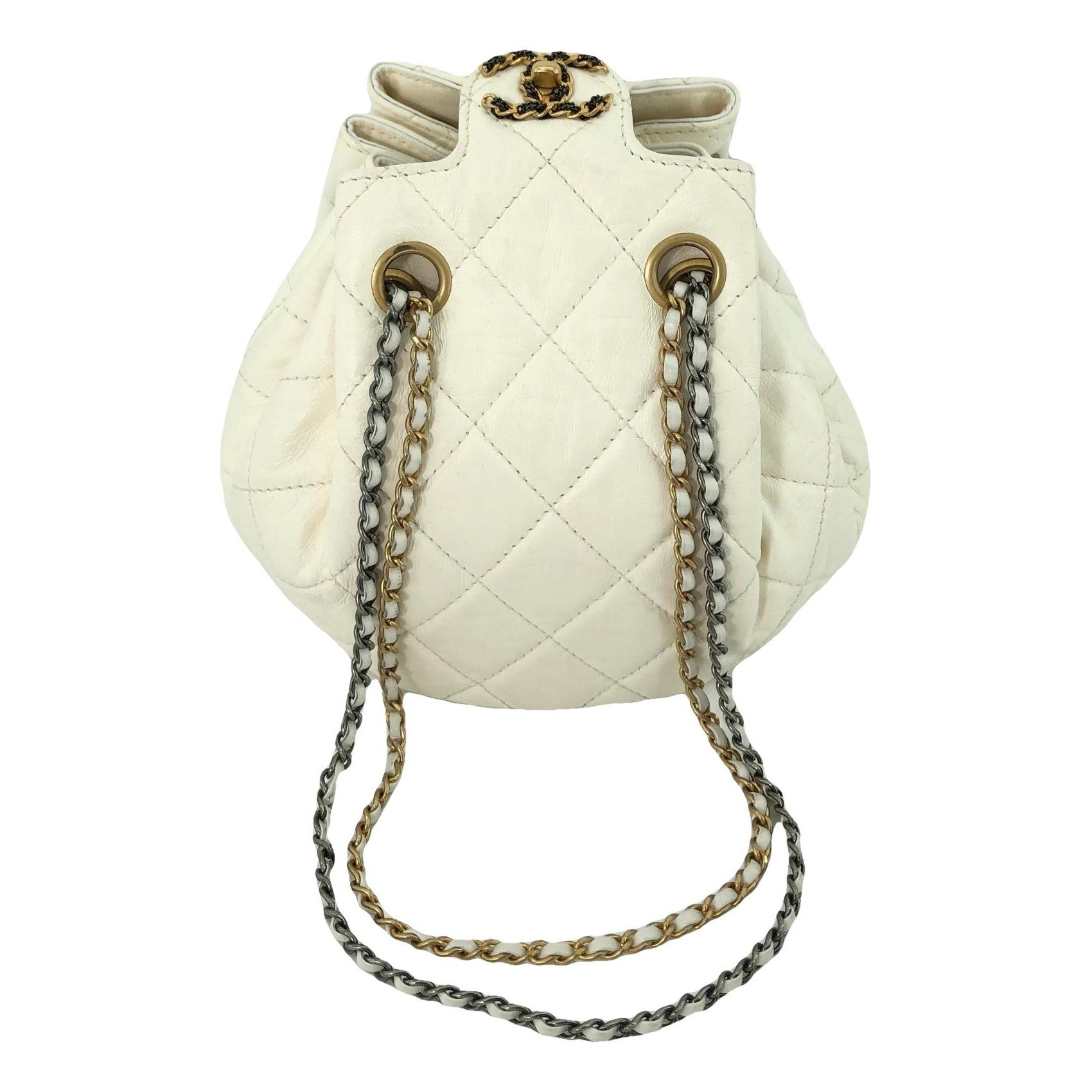 Chanel 19 leather handbag