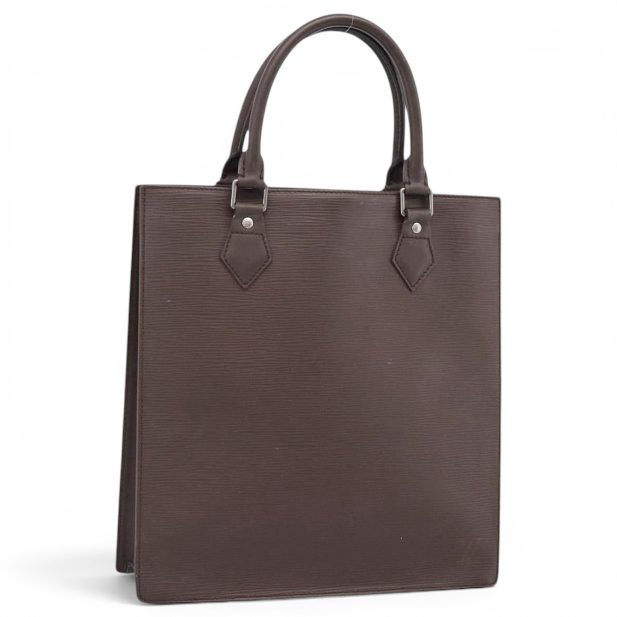 Plat leather handbag