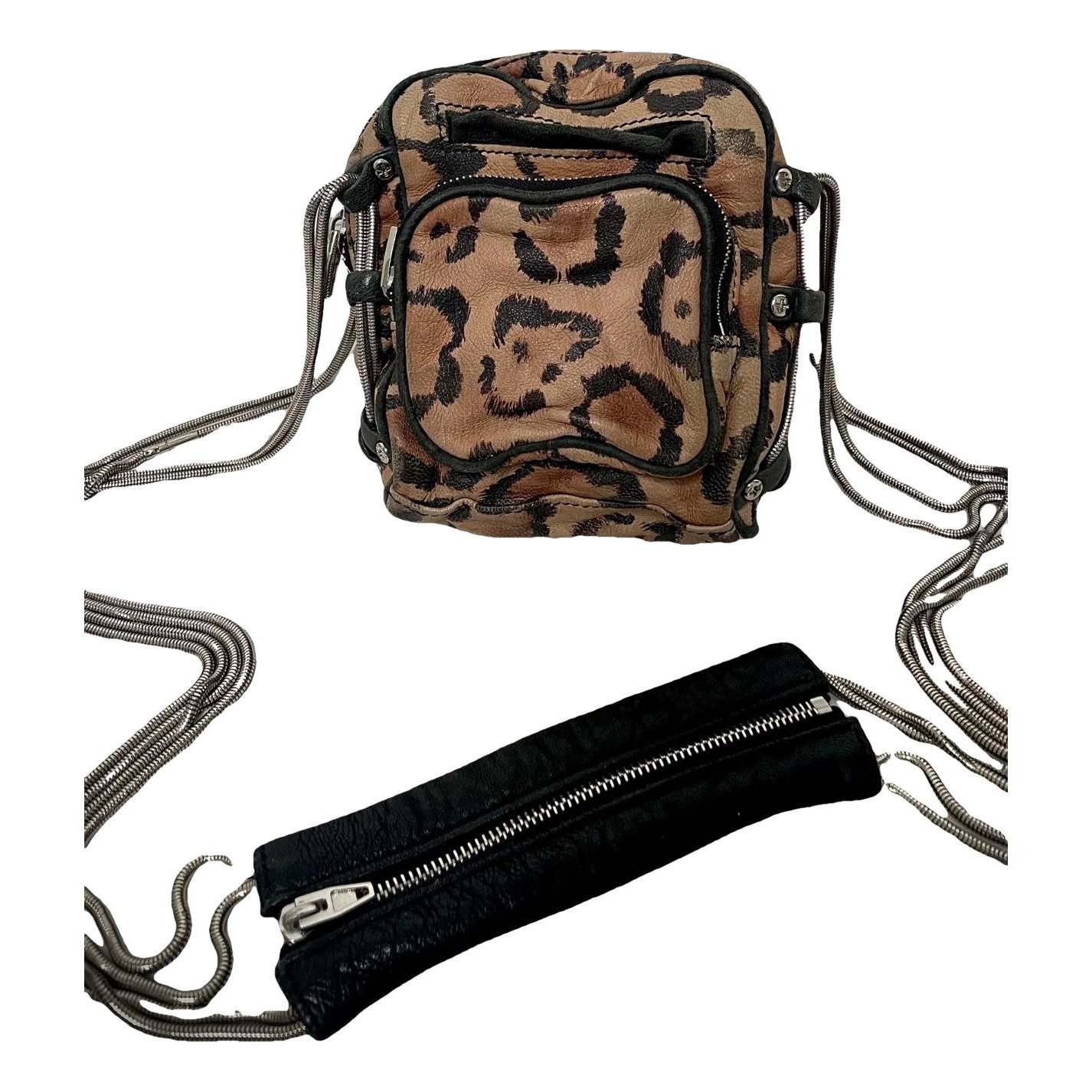 Leather crossbody bag