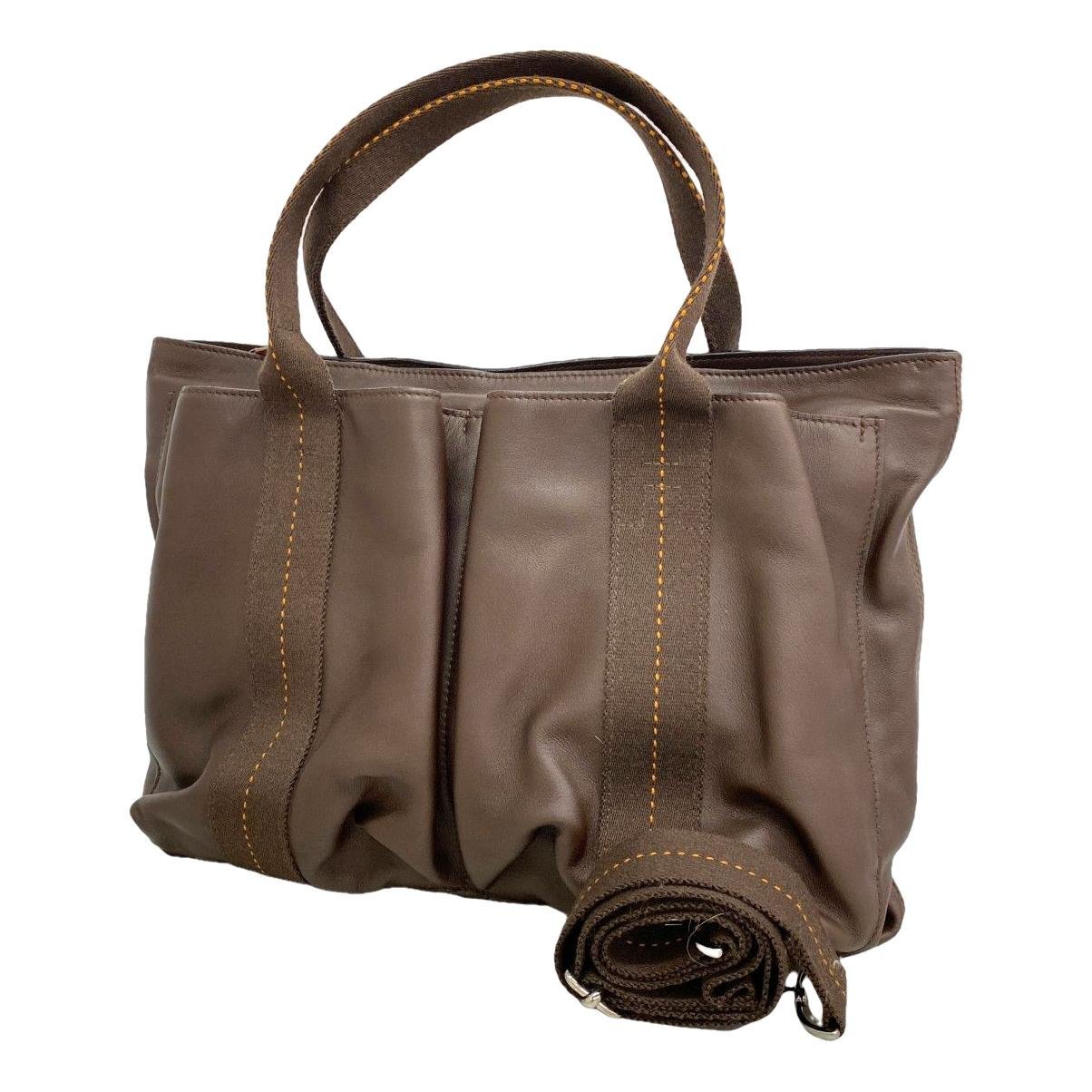 Leather handbag