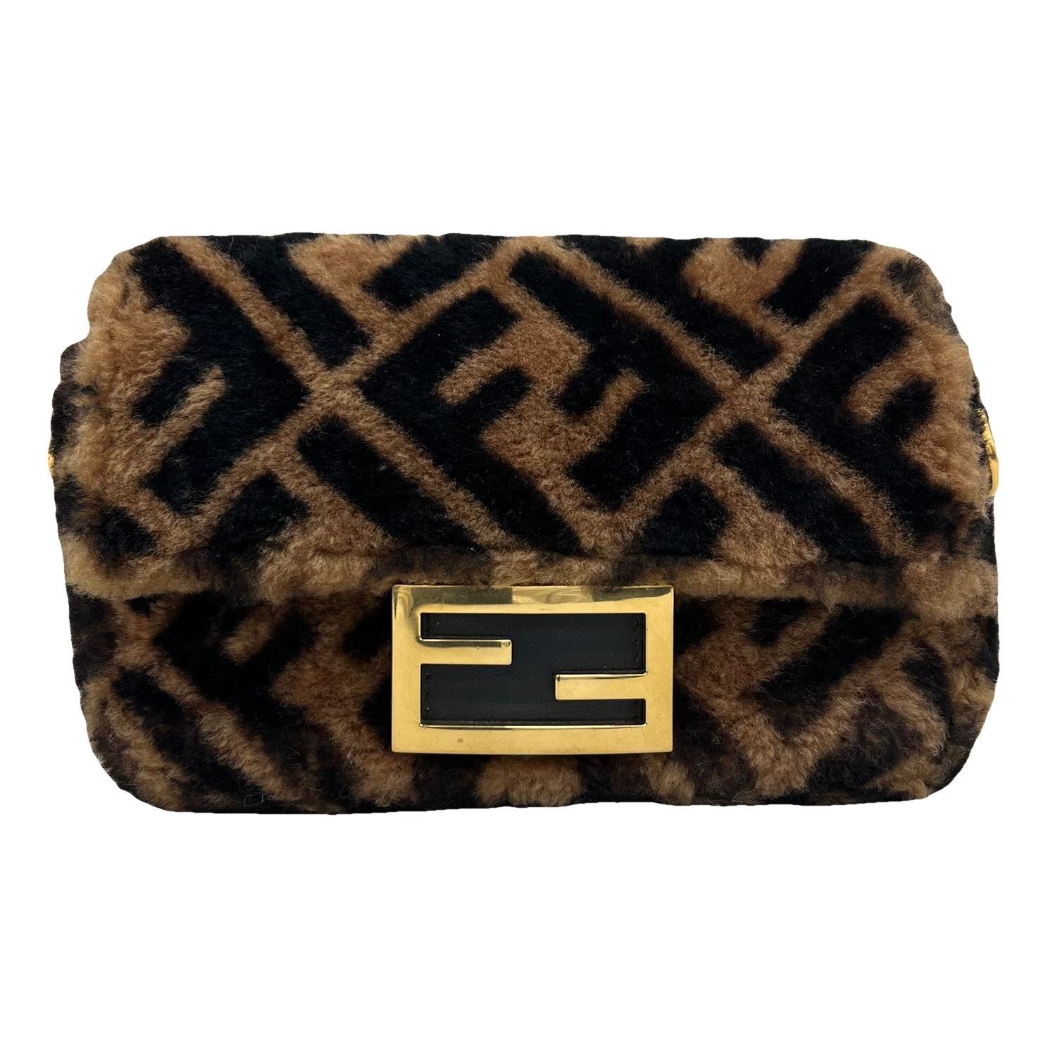 Baguette leather handbag