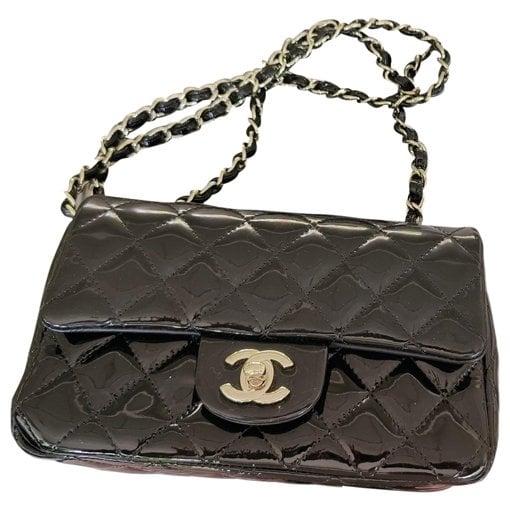 Timeless/Classique patent leather handbag