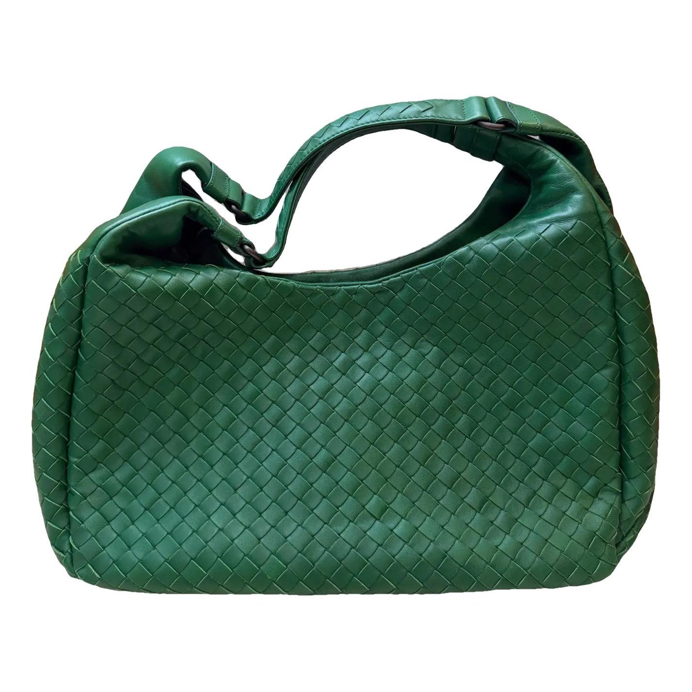 Veneta leather handbag