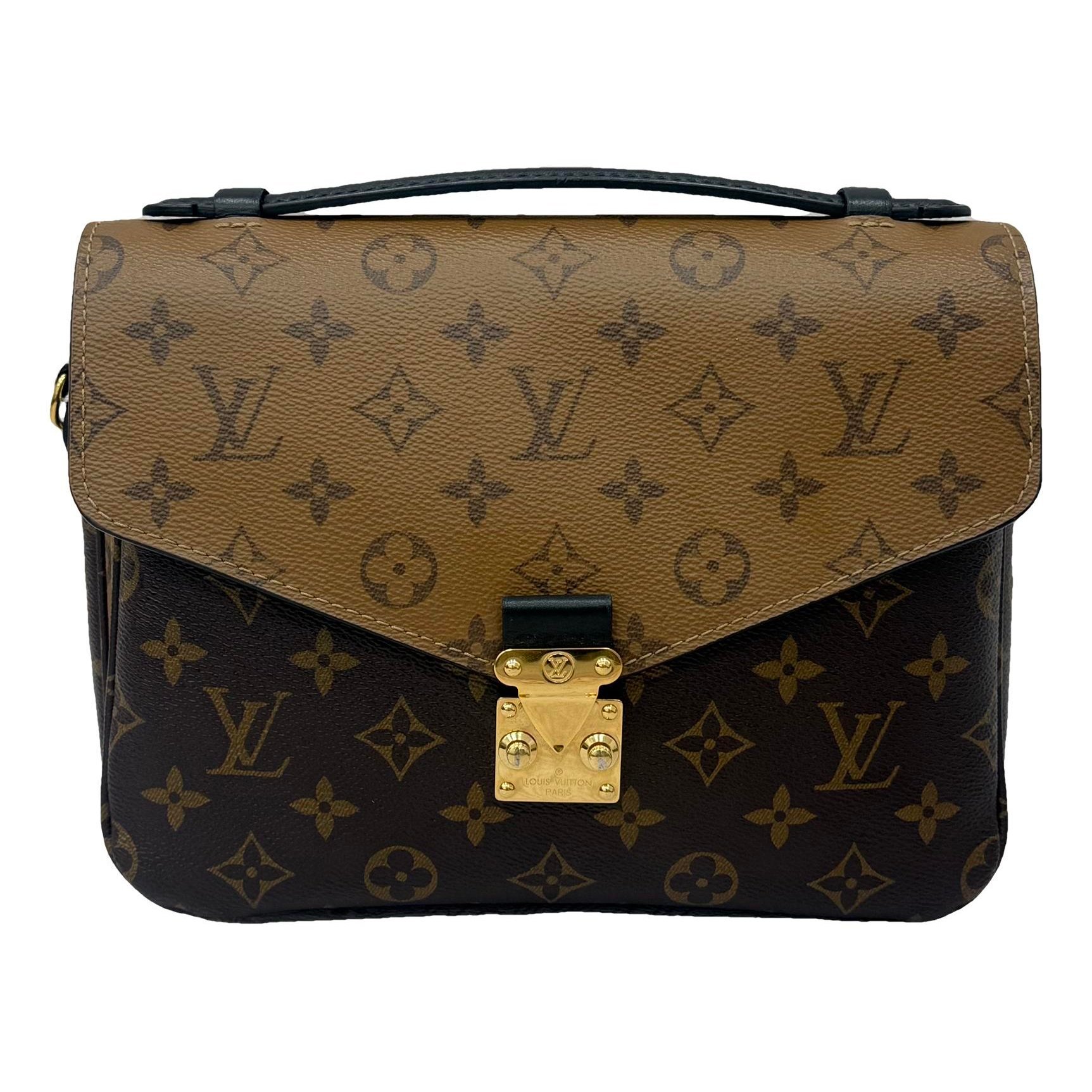 Metis leather handbag