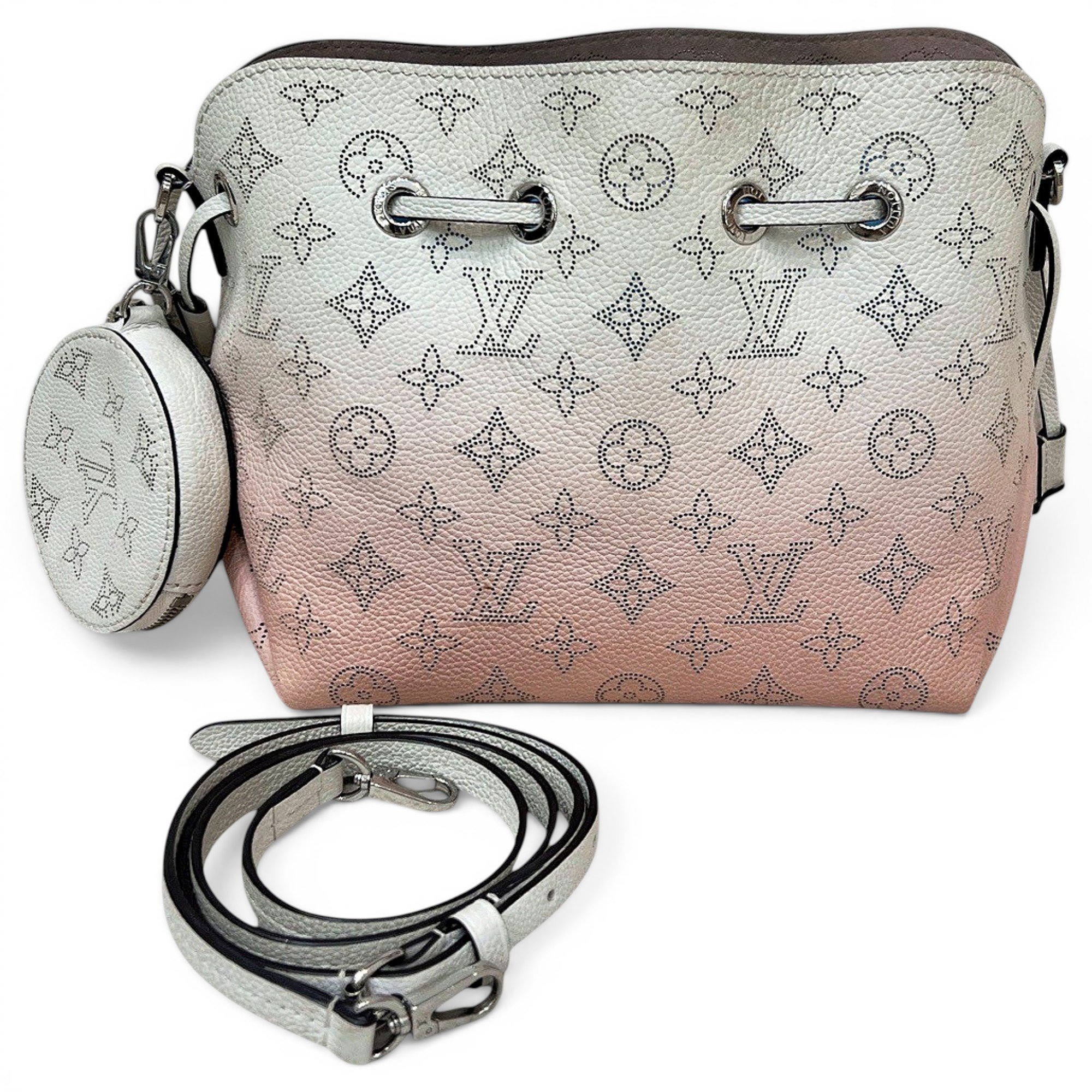 Bucket leather handbag