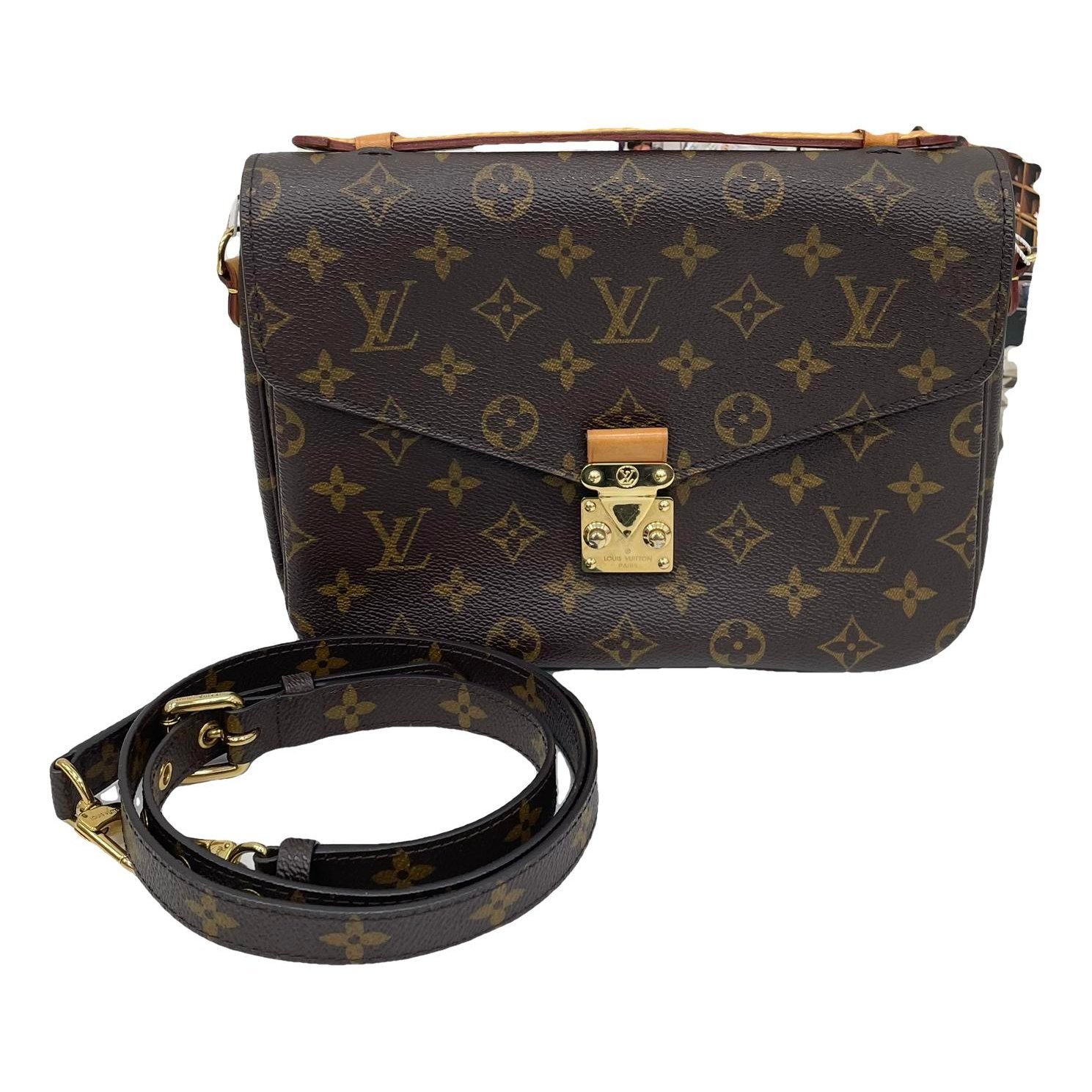Metis leather handbag