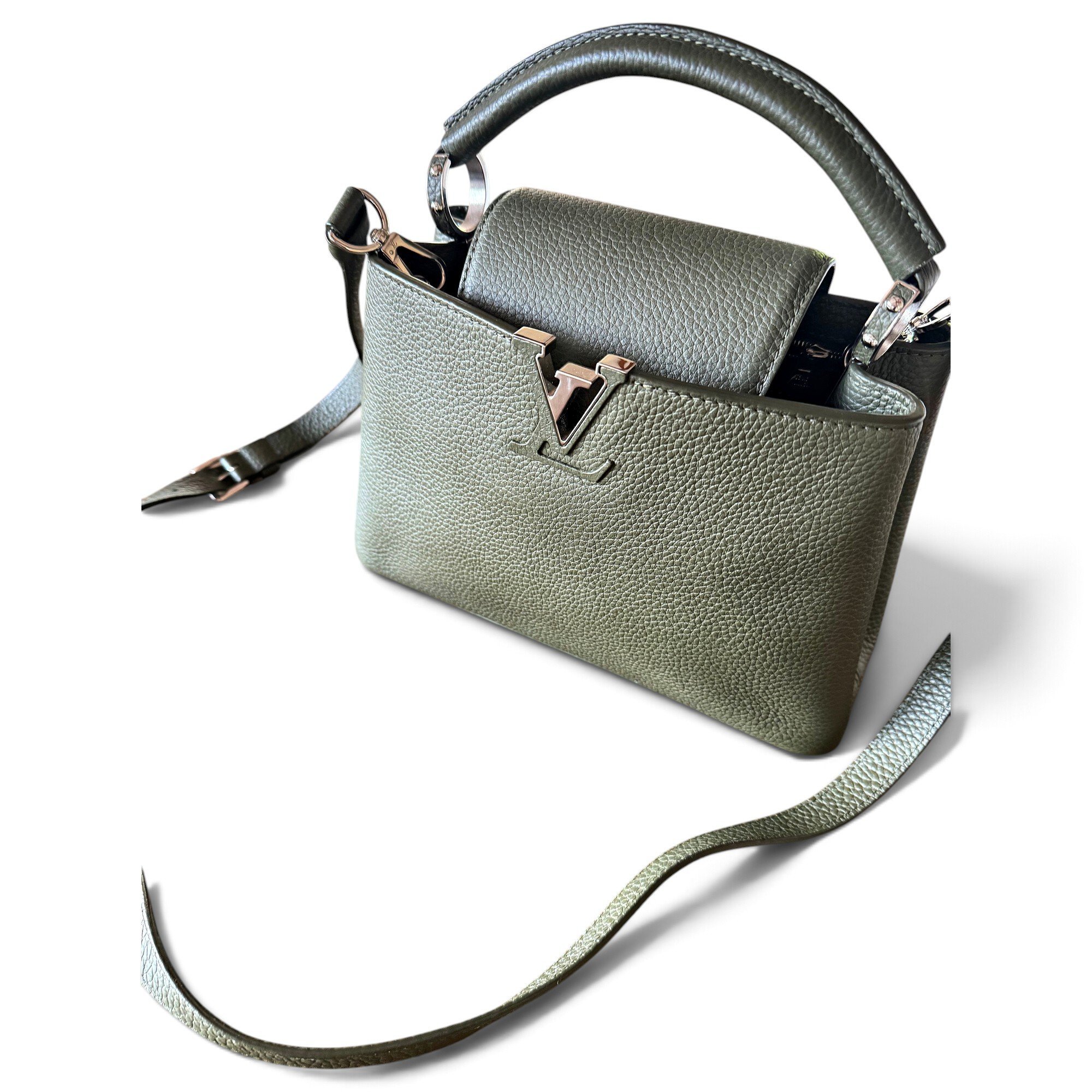 Capucines leather handbag