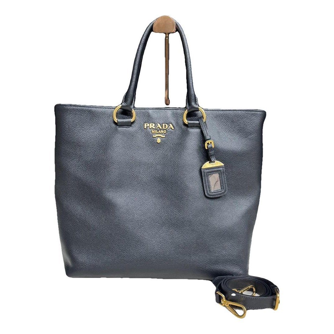 Leather tote