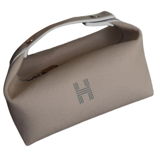 Bride à brac vanity case