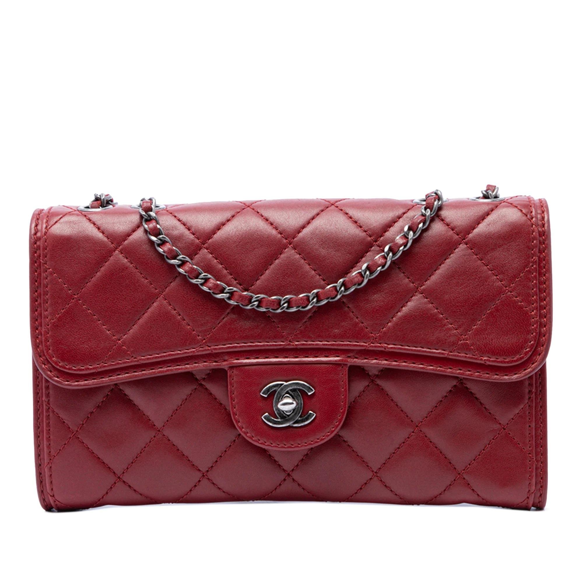 Timeless/Classique leather crossbody bag