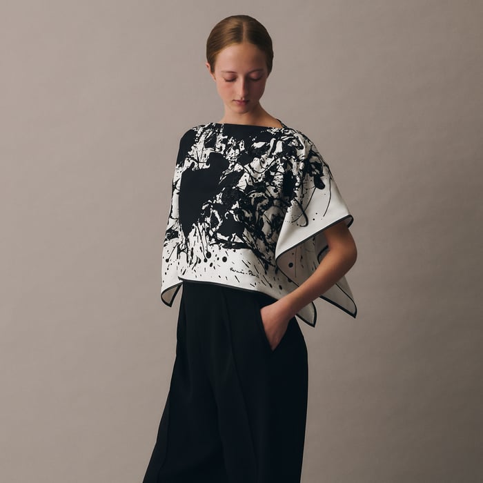 Cheval Surprise Embroidered Dossard Scarf