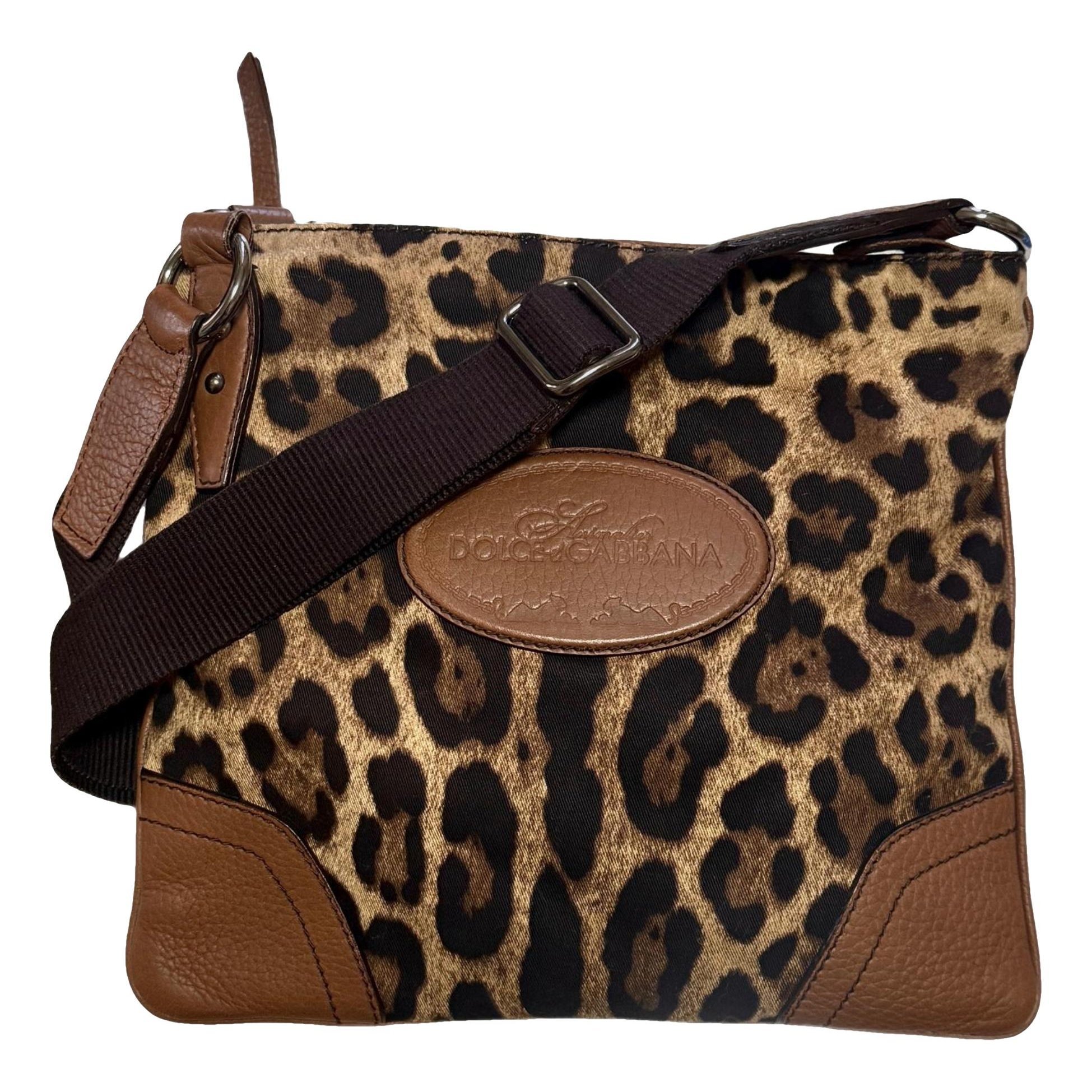 Cloth crossbody bag