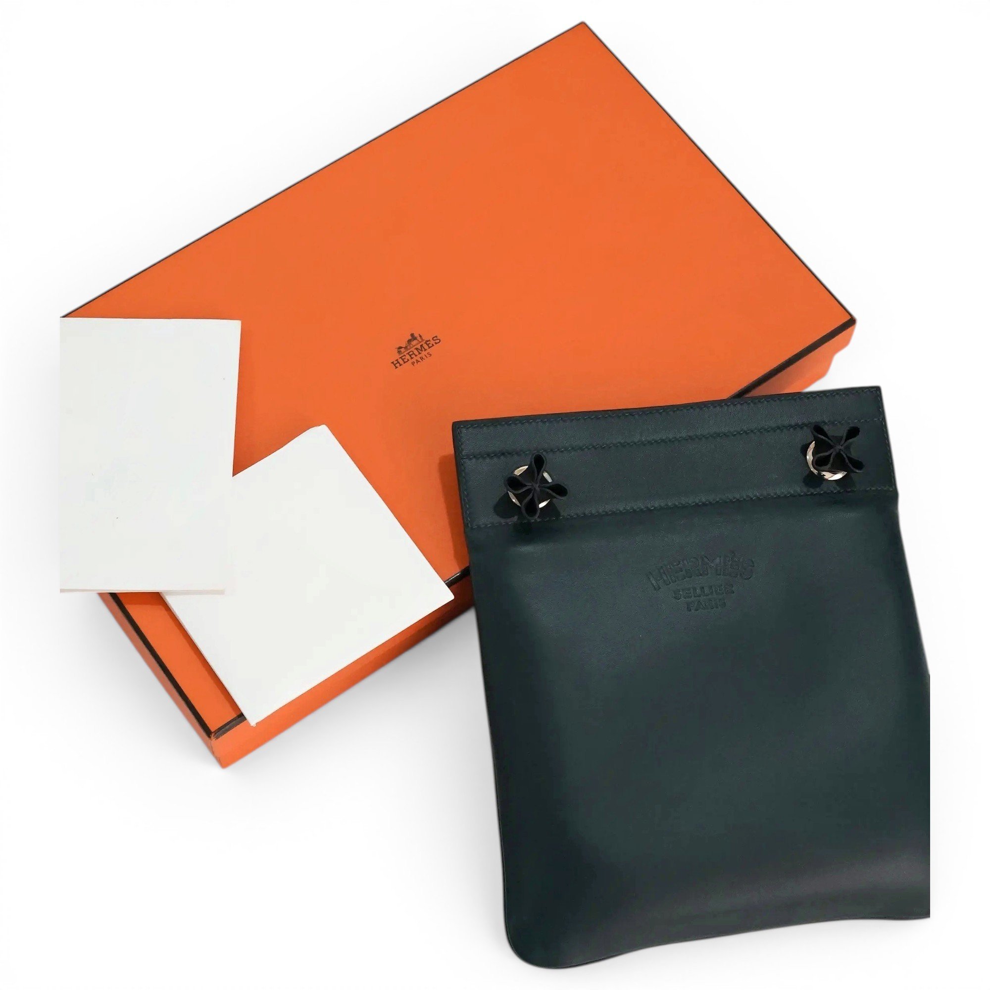 Leather vanity case
