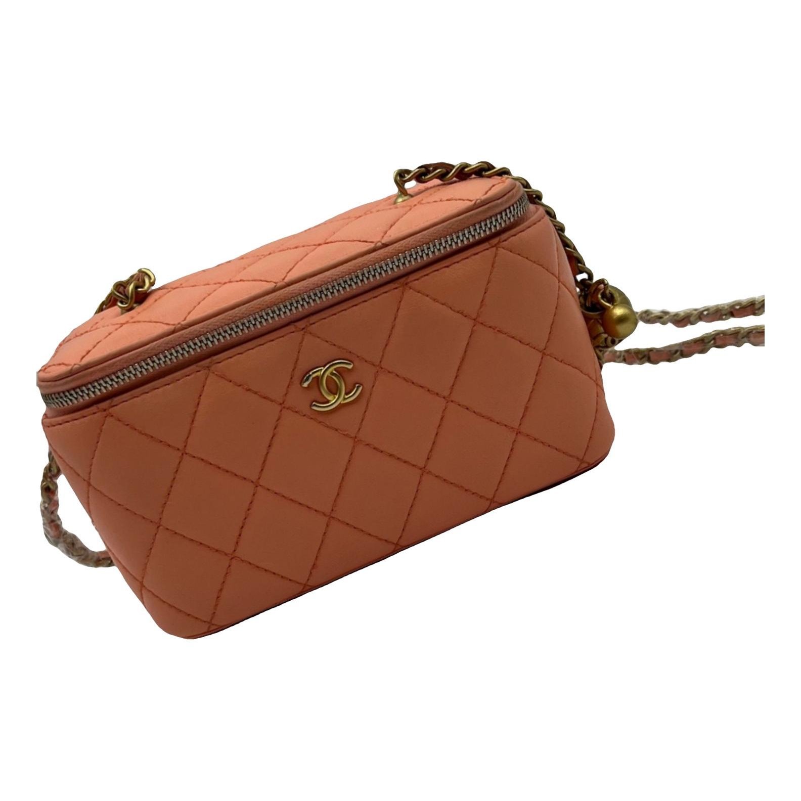 Trendy CC Vanity leather handbag
