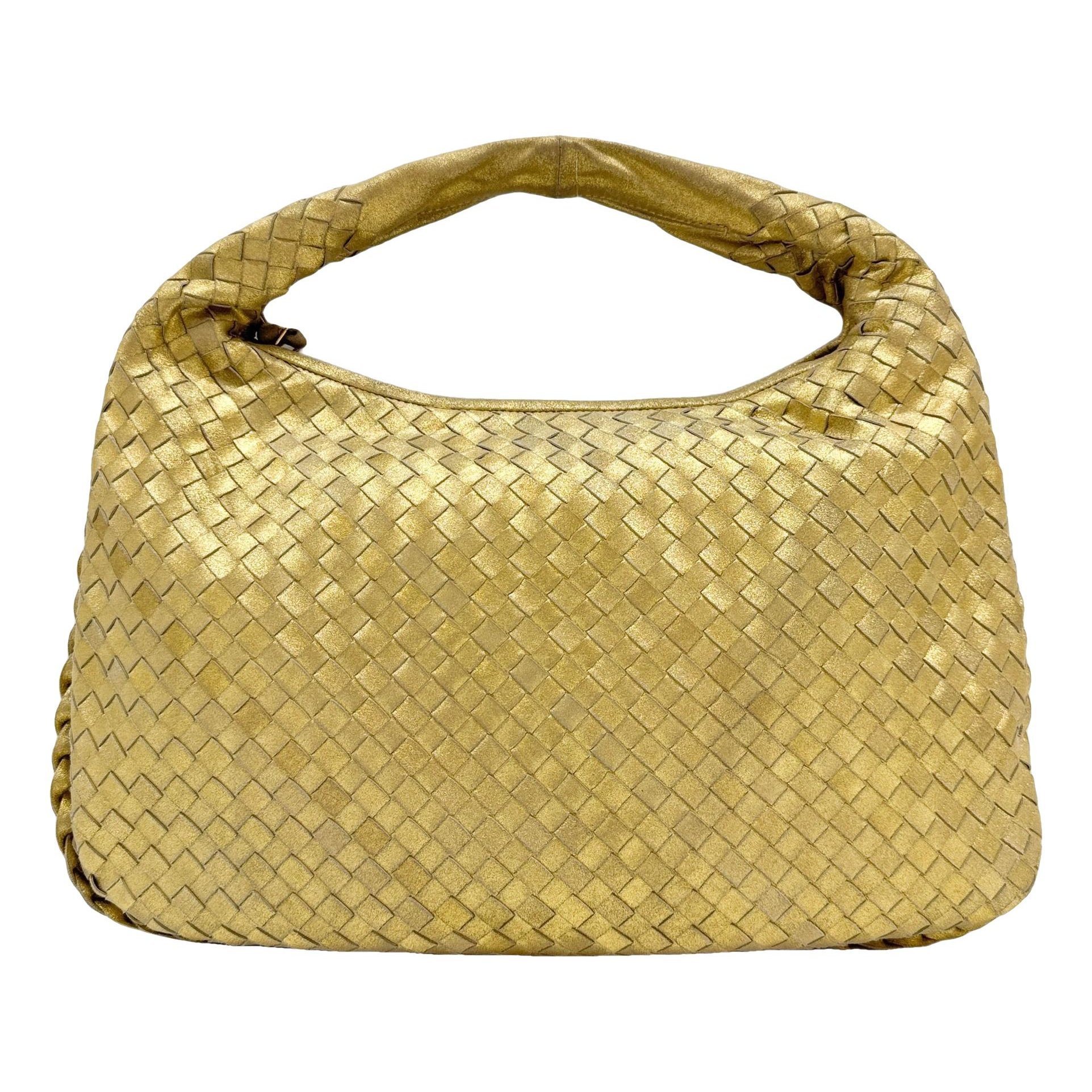 Veneta leather handbag