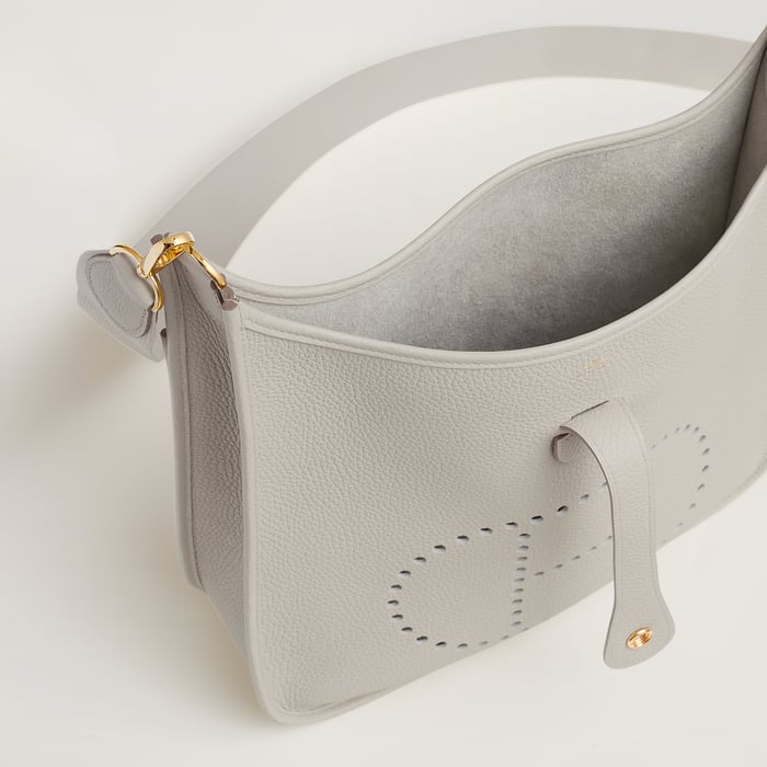 Béton Evelyne III 33 Bag