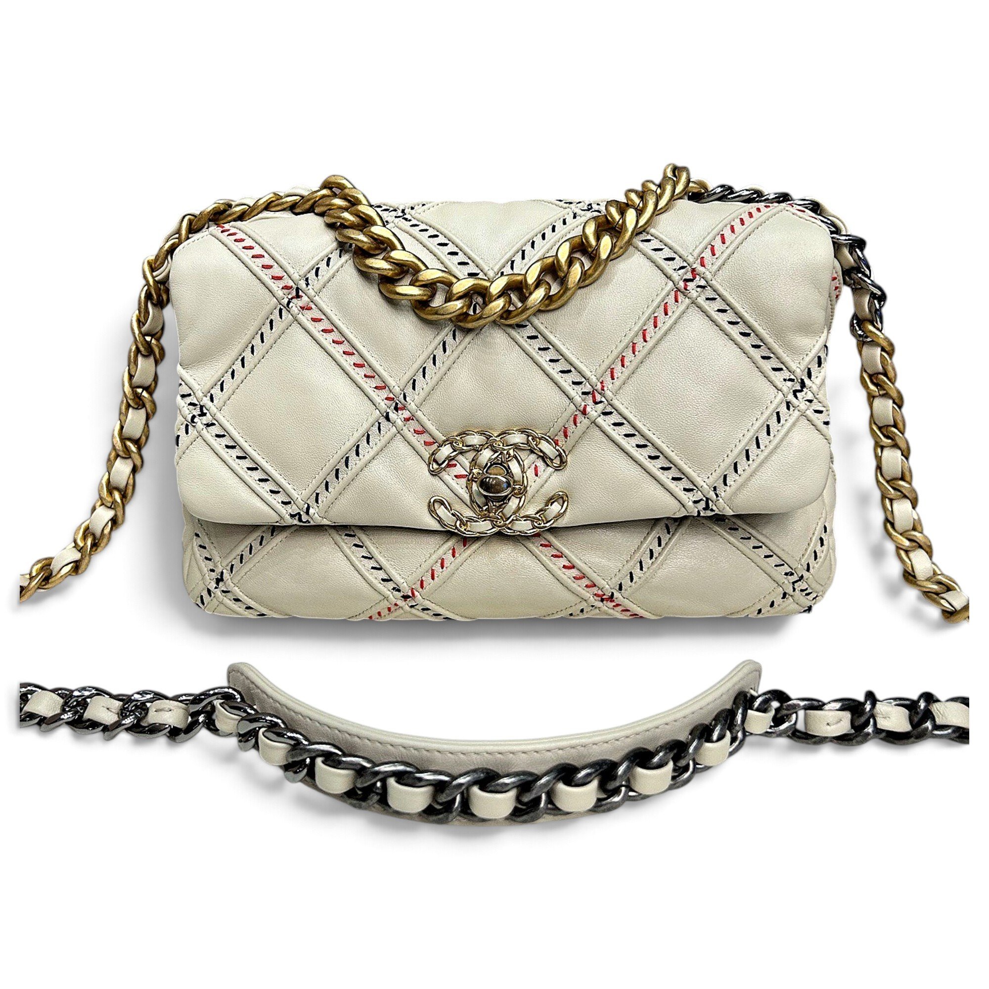 Chanel 19 leather handbag