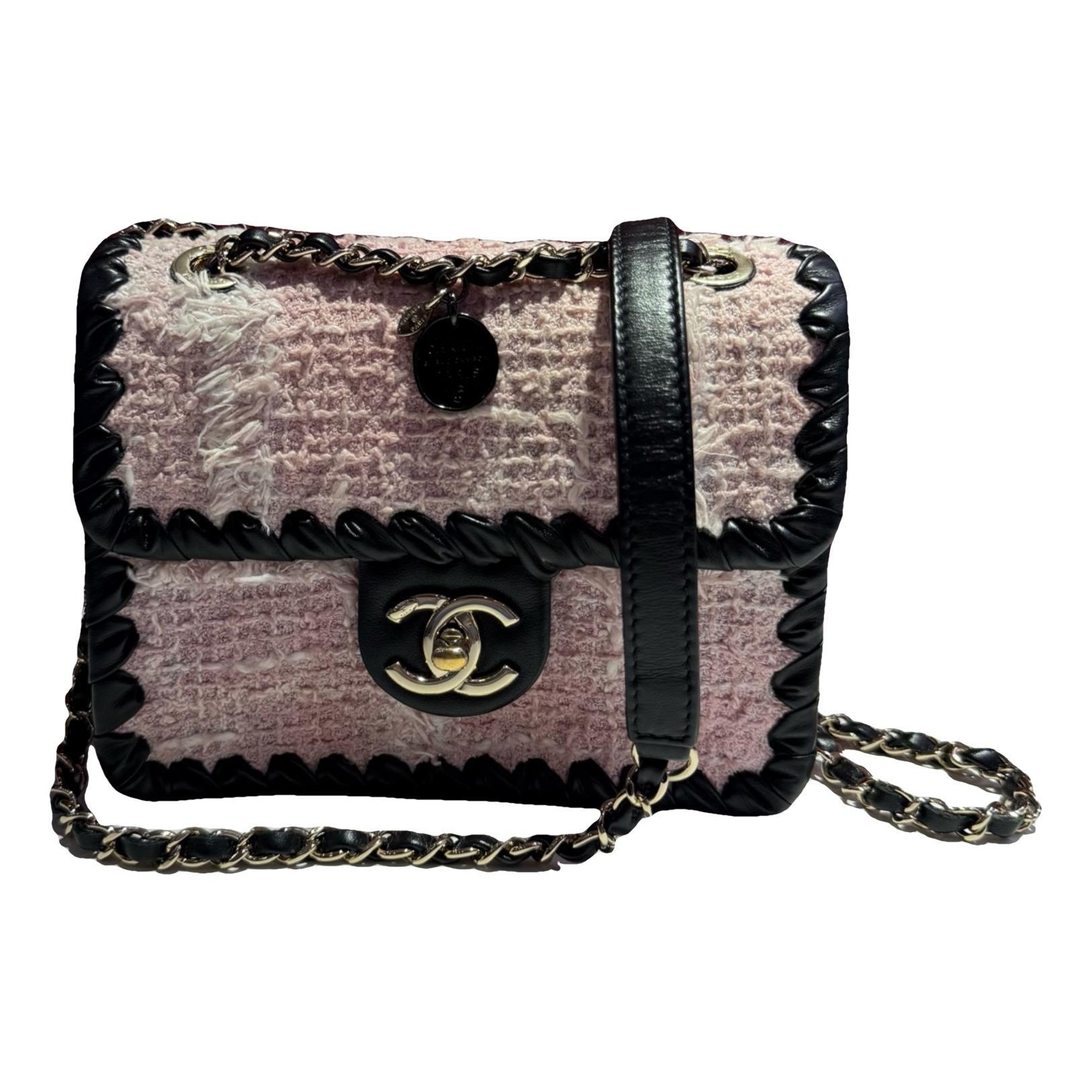 Timeless/Classique tweed crossbody bag