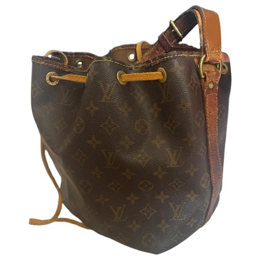 Poche Noé leather handbag
