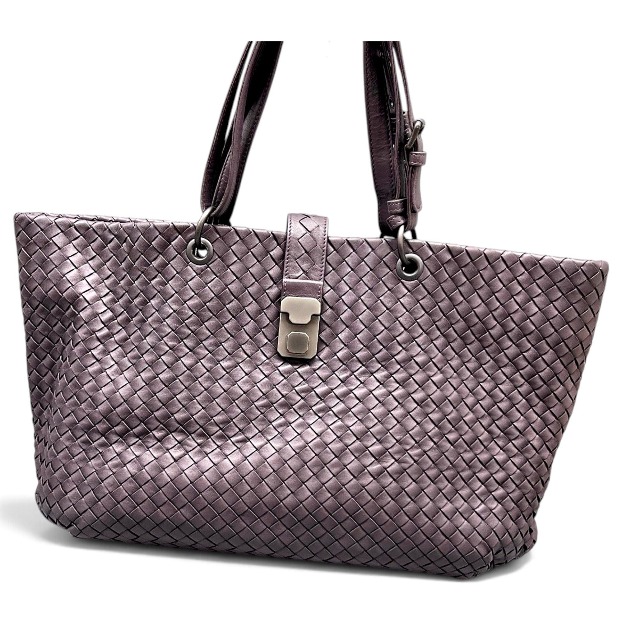 Leather tote