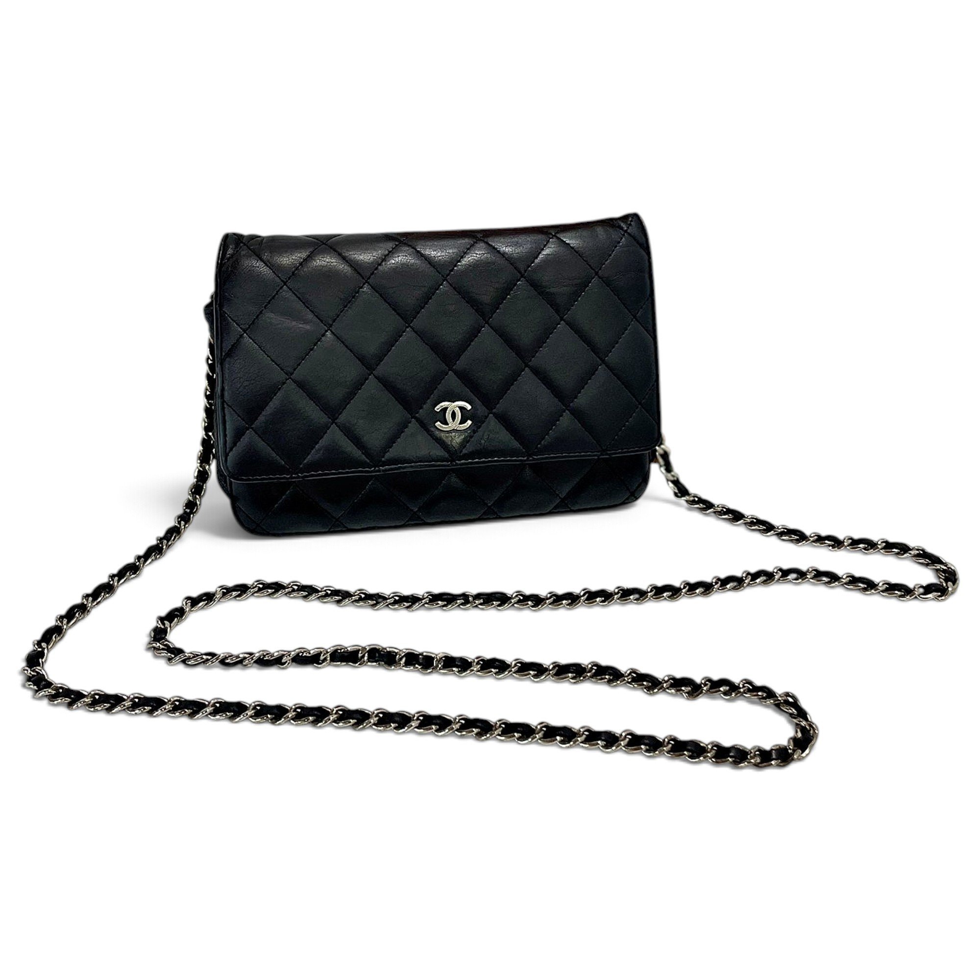 Wallet On Chain Timeless/Classique leather crossbody bag