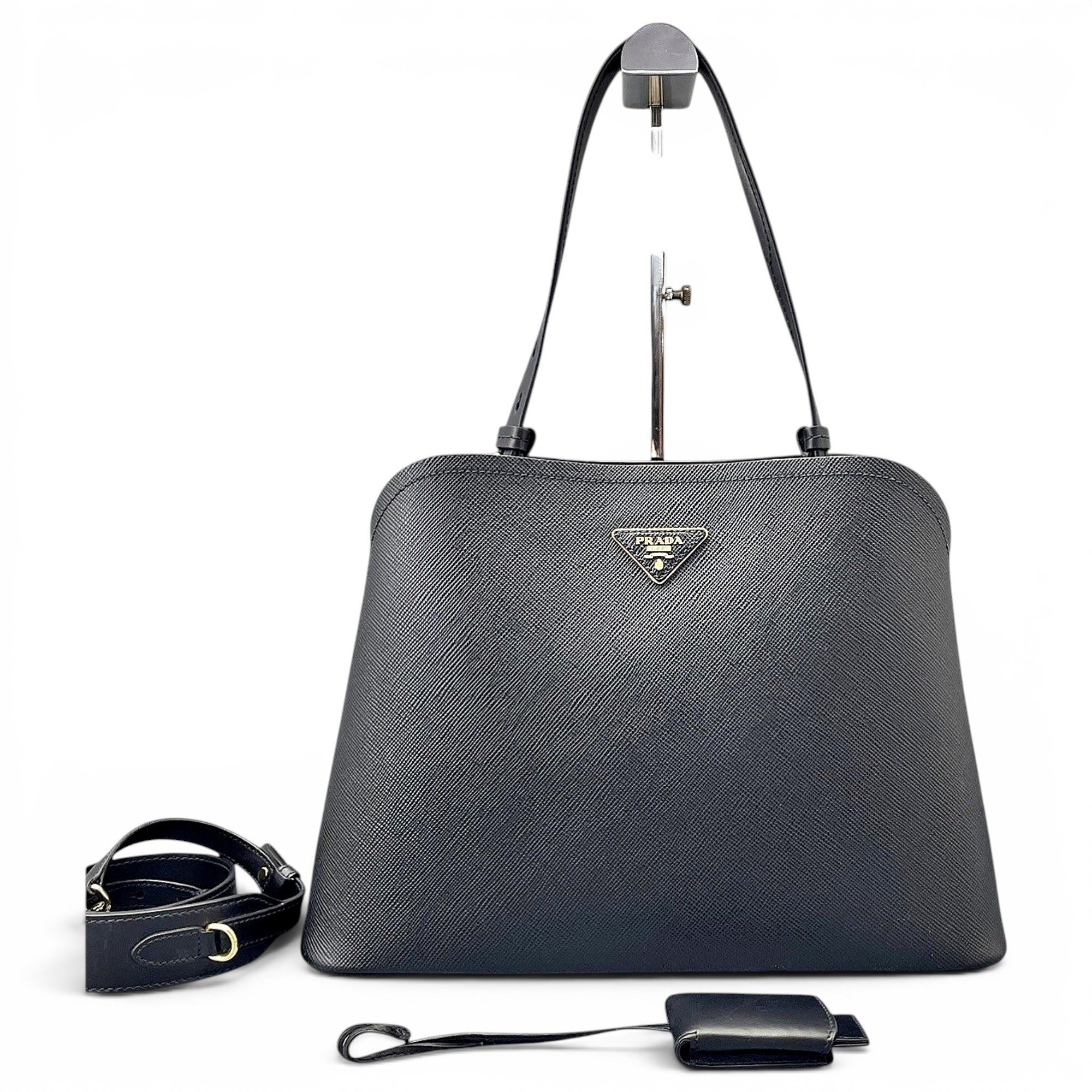 Panier leather handbag