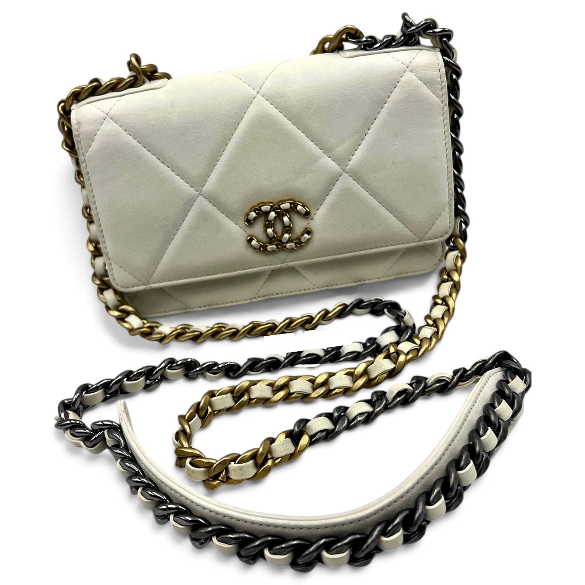 Wallet On Chain Chanel 19 leather handbag