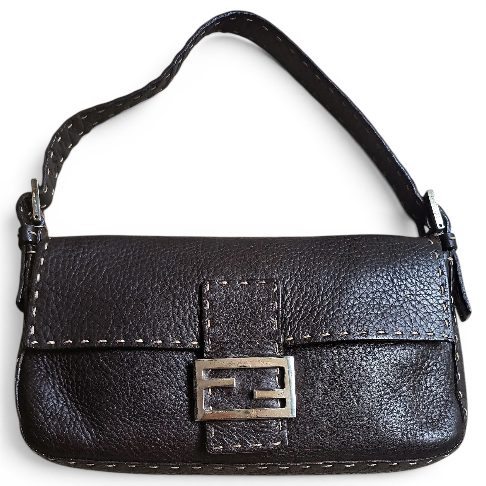 Baguette leather handbag
