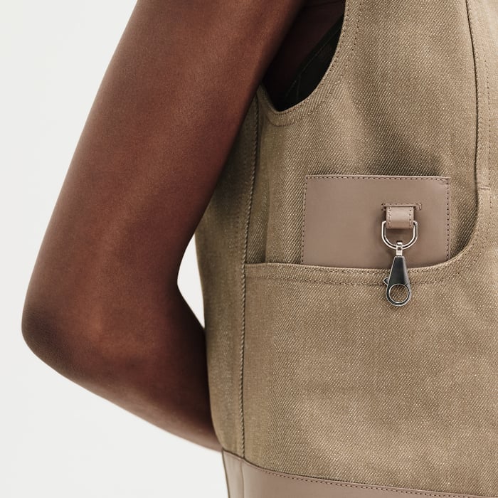 Vert Thé De Rooibos Sleeveless Jacket With Leather Details