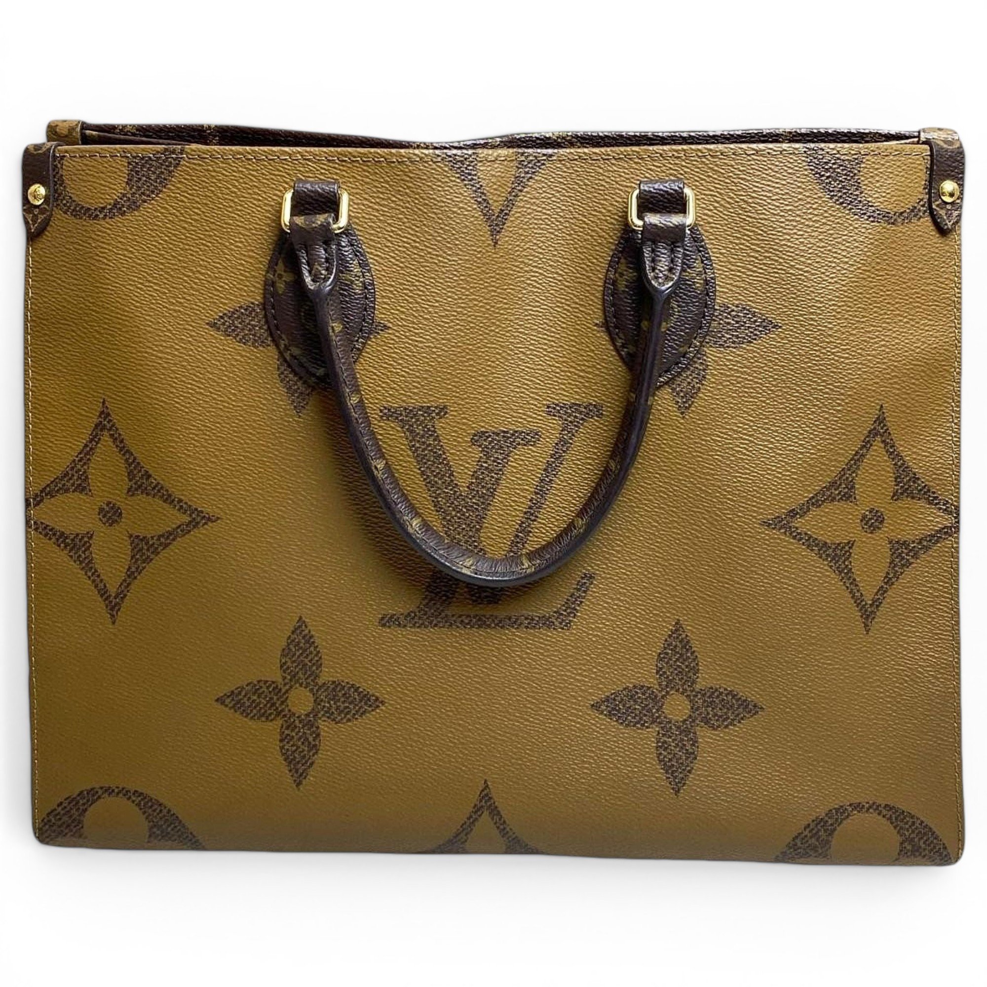 Onthego leather handbag