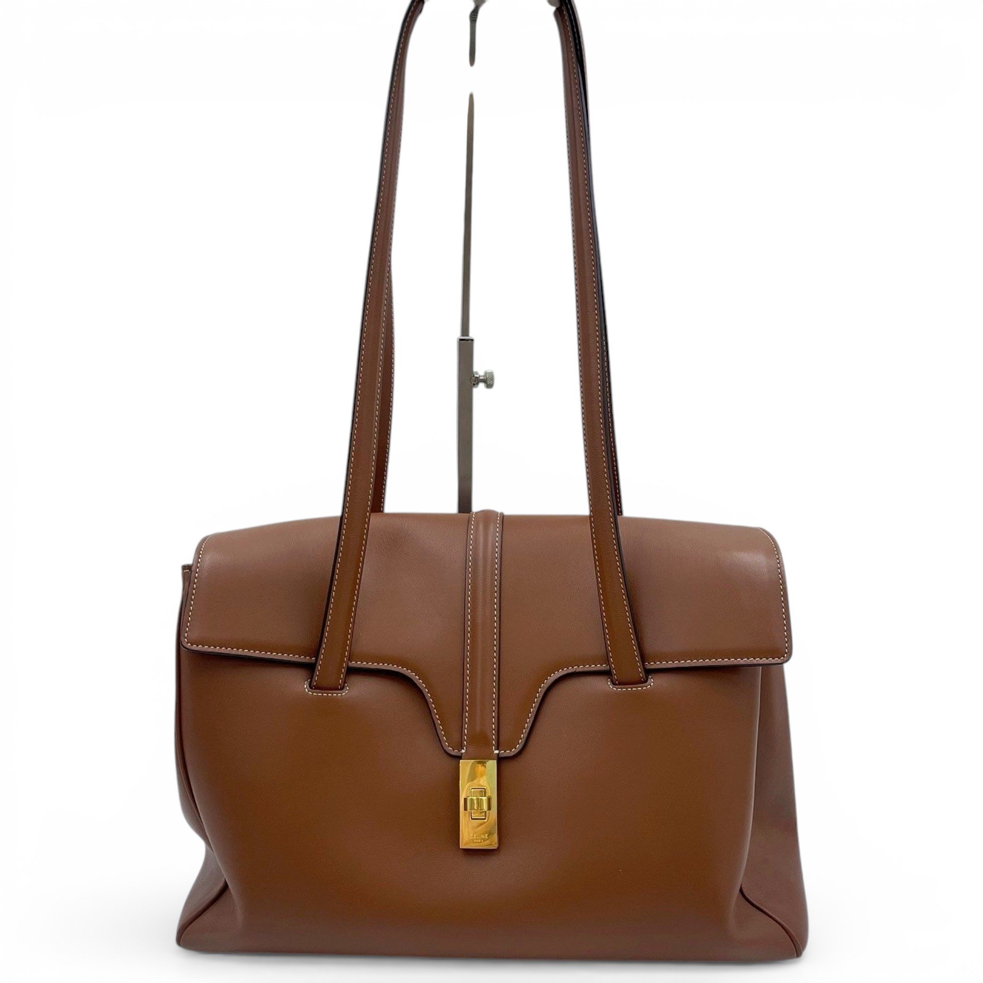 Sac 16 leather handbag