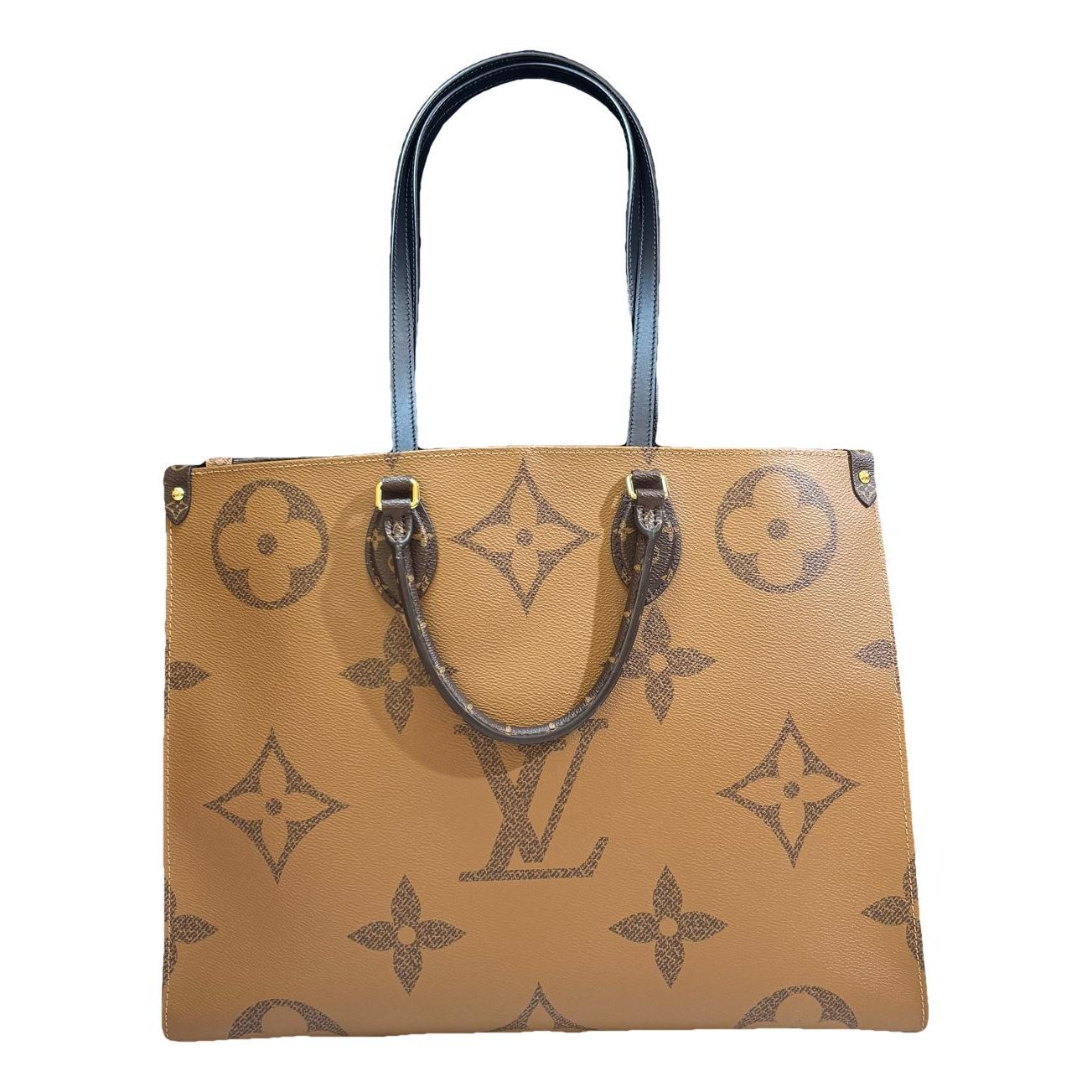 Onthego leather handbag