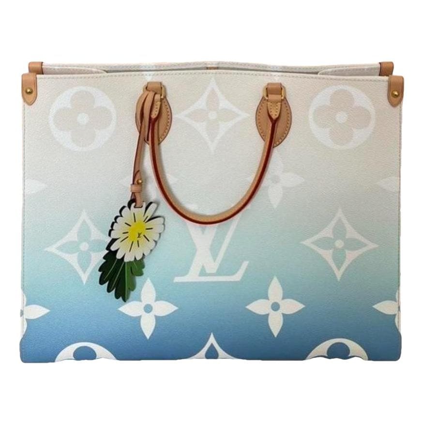 Onthego leather tote