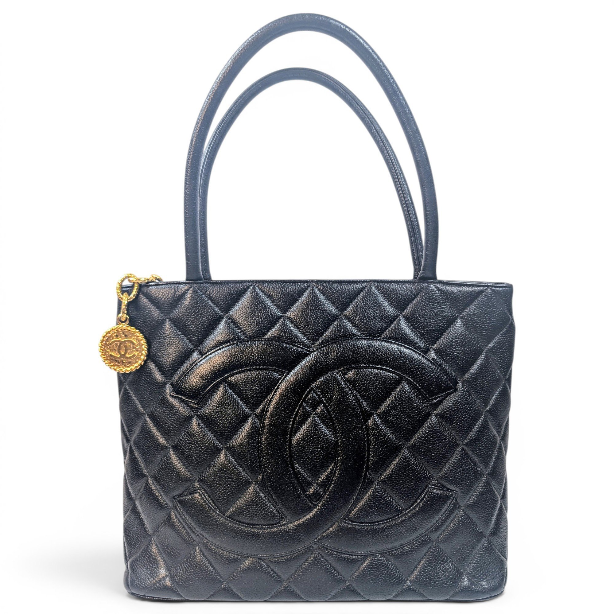 Chanel Médaillon leather tote