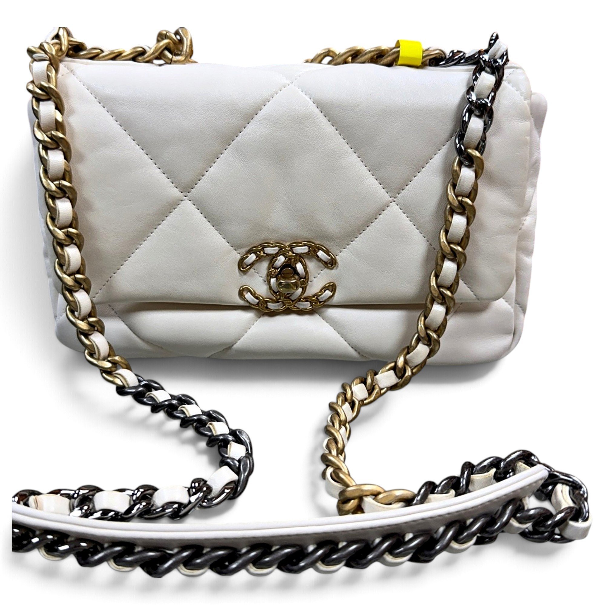 Chanel 19 leather handbag