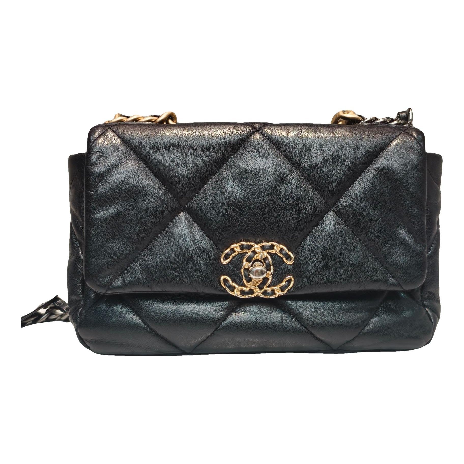 Chanel 19 leather handbag