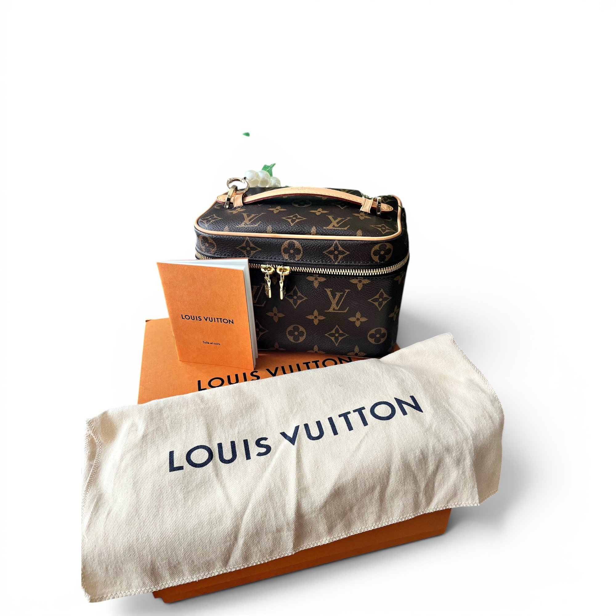 Vanity leather handbag