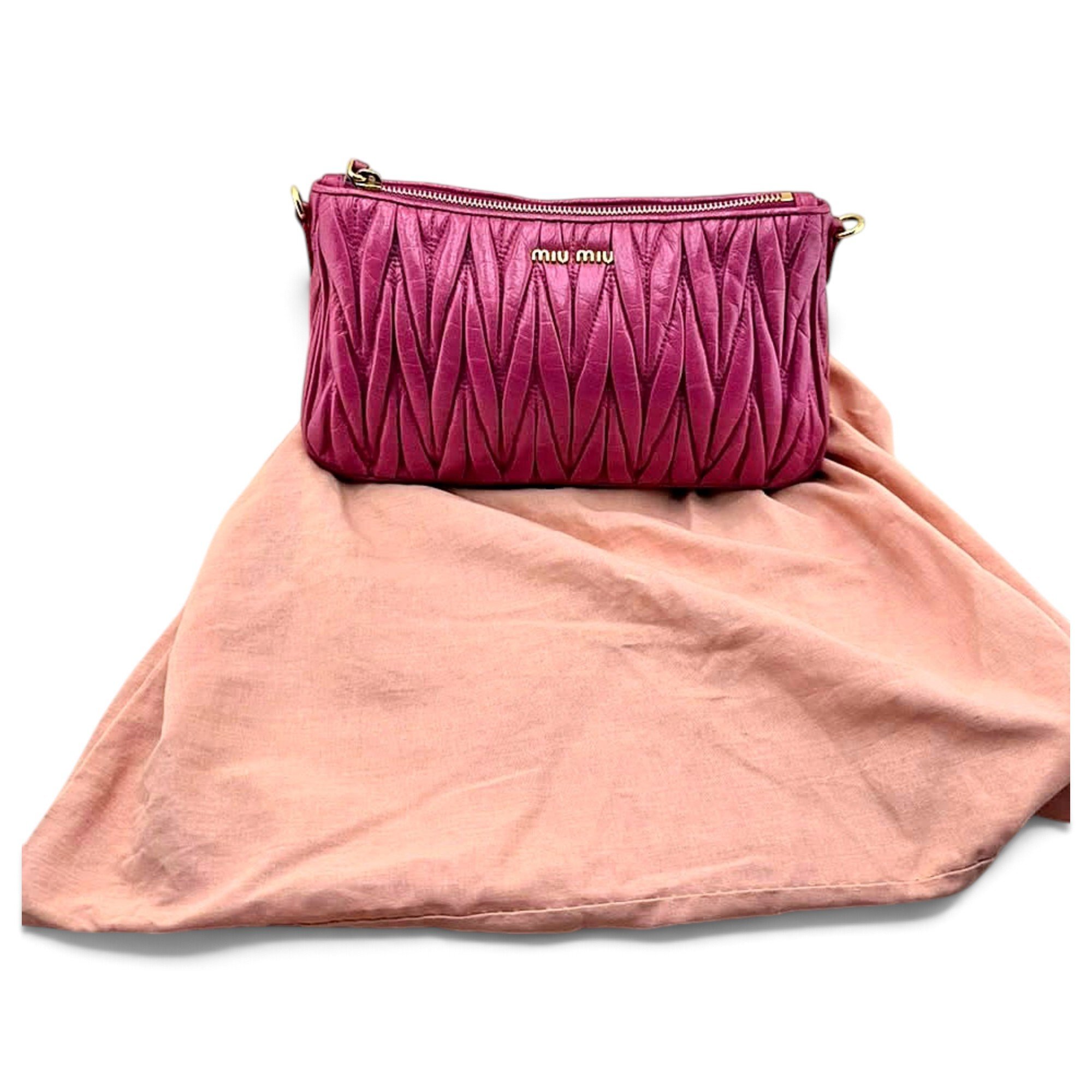 Matelassé leather crossbody bag