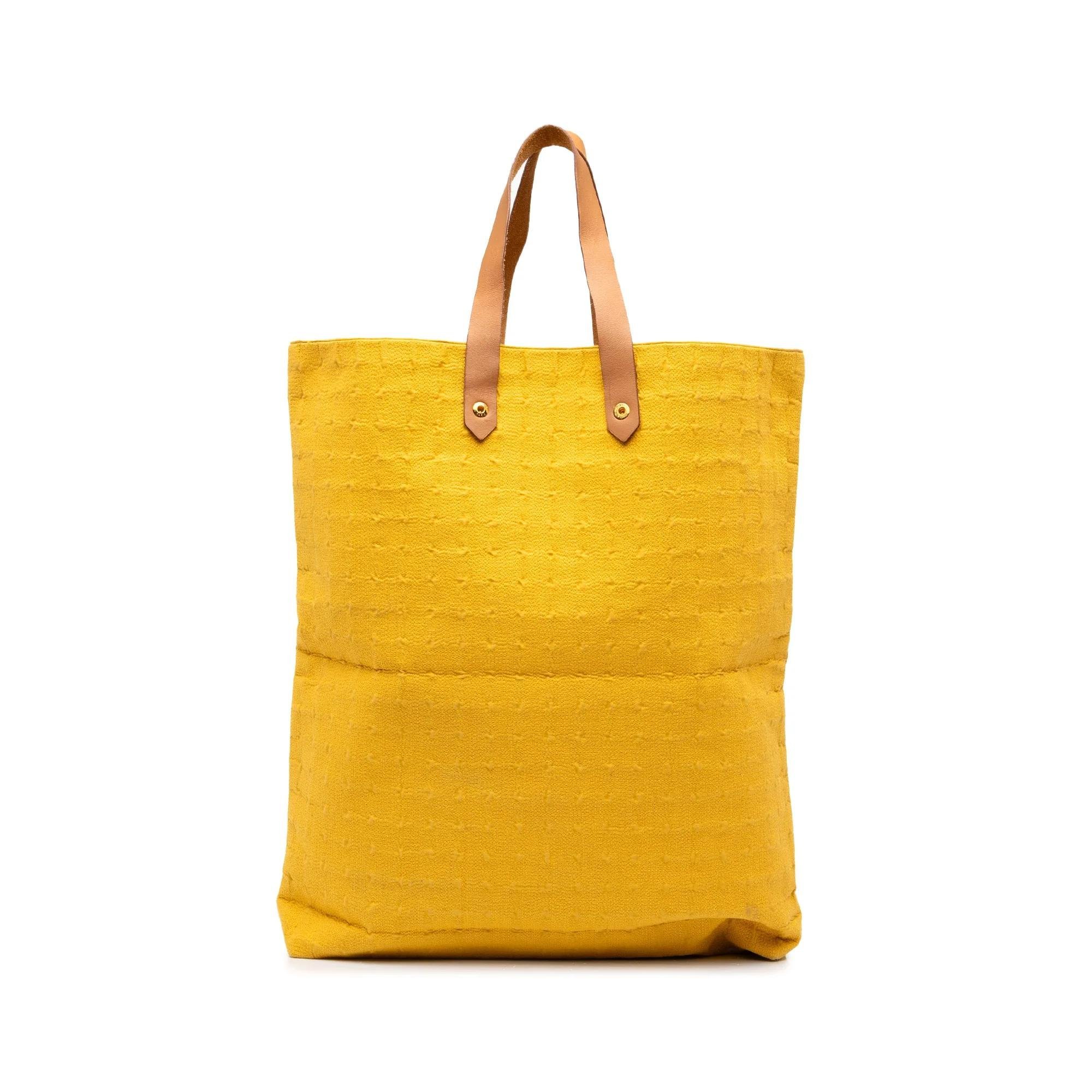 H leather tote
