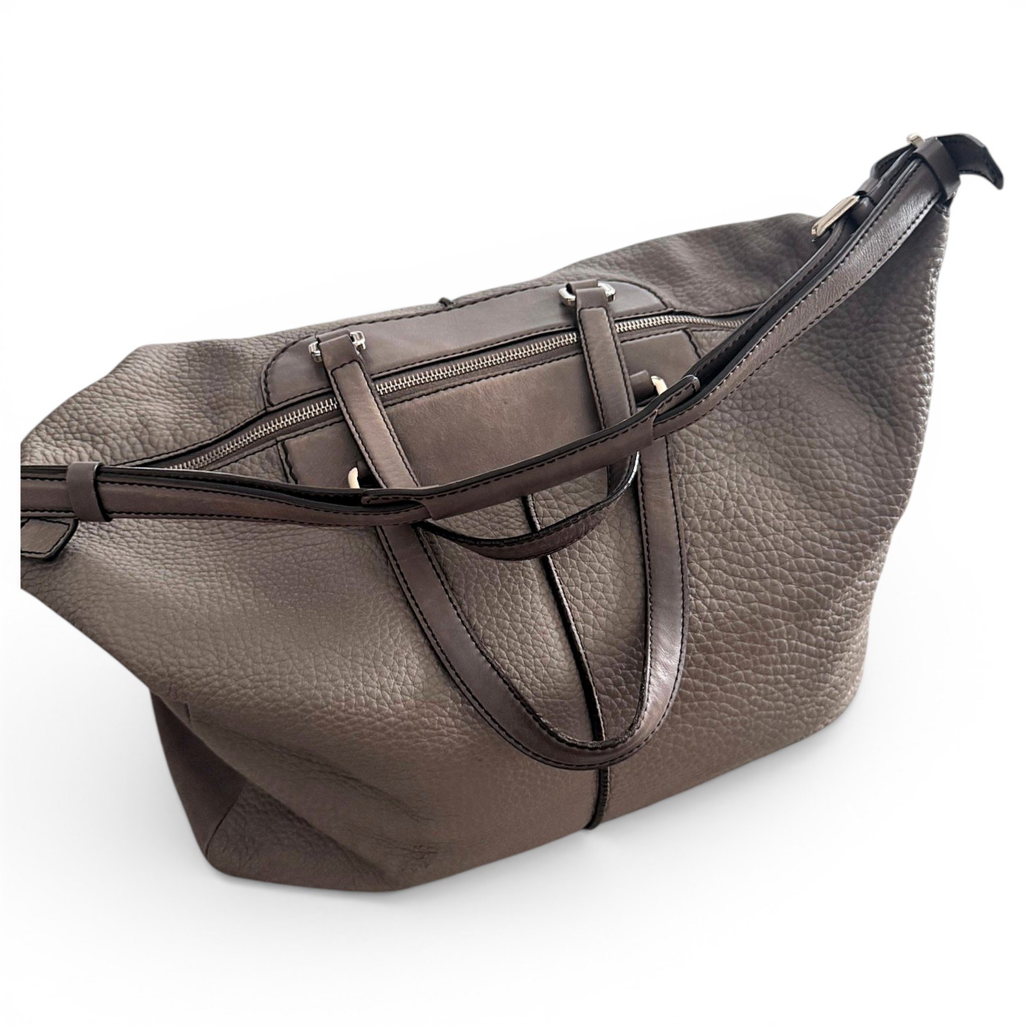 Shopping Media leather handbag